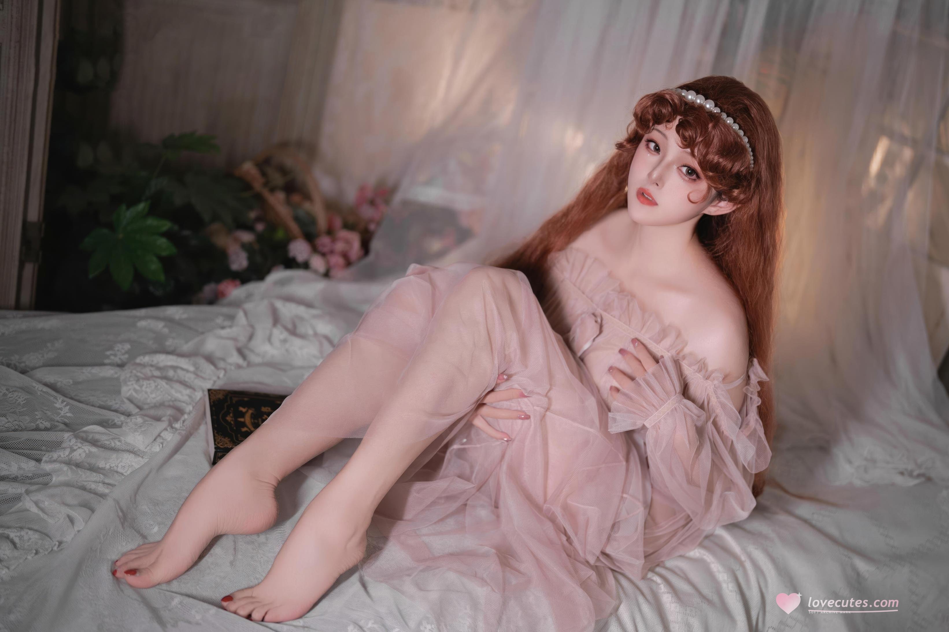 [私房] 나츠코夏夏子 - 2026 생일私房 분홍색 얇은 시스루: 가슴과 아름다운 다리를 드러낸 침실의 대담한 모습 50P