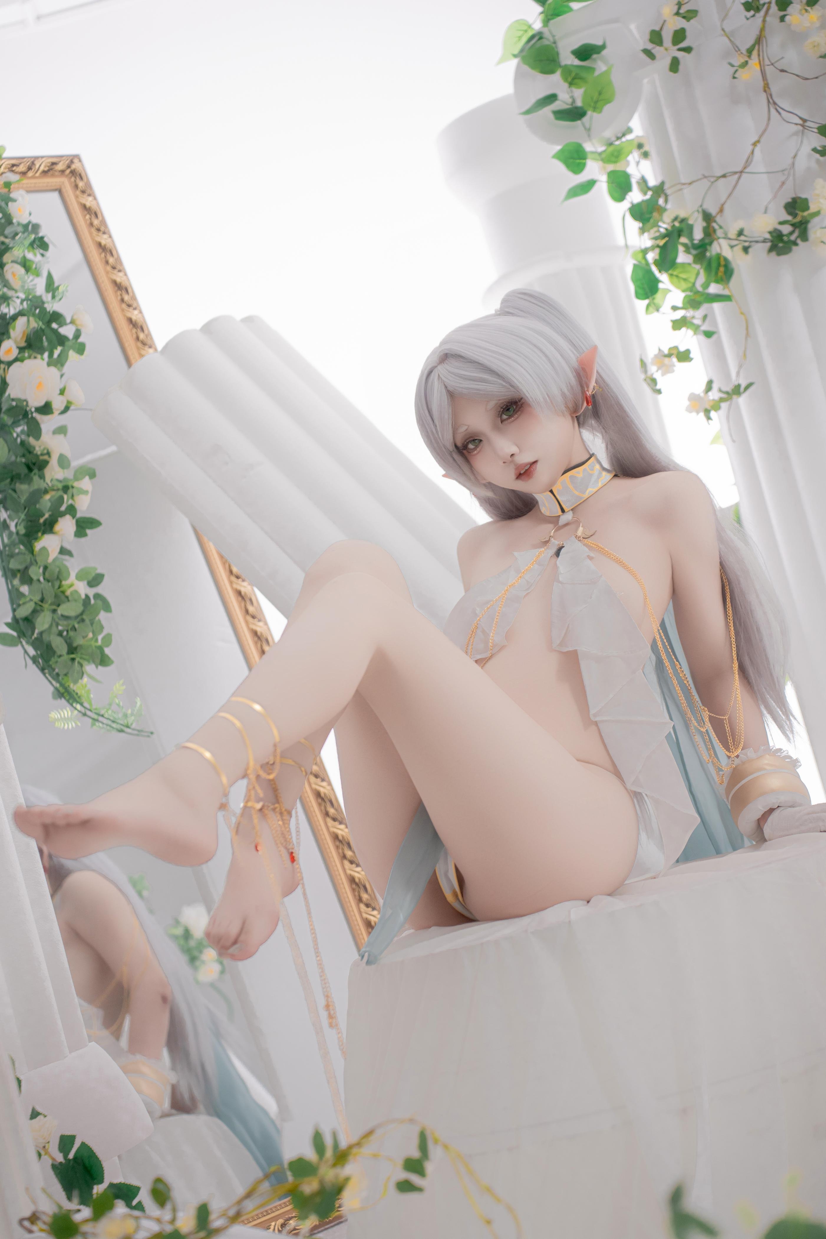[cosplay] 纸悦Etsu_ko - 葬送的芙莉莲 芙莉莲 舞娘：银发精灵耳轻纱裸身还原 73P