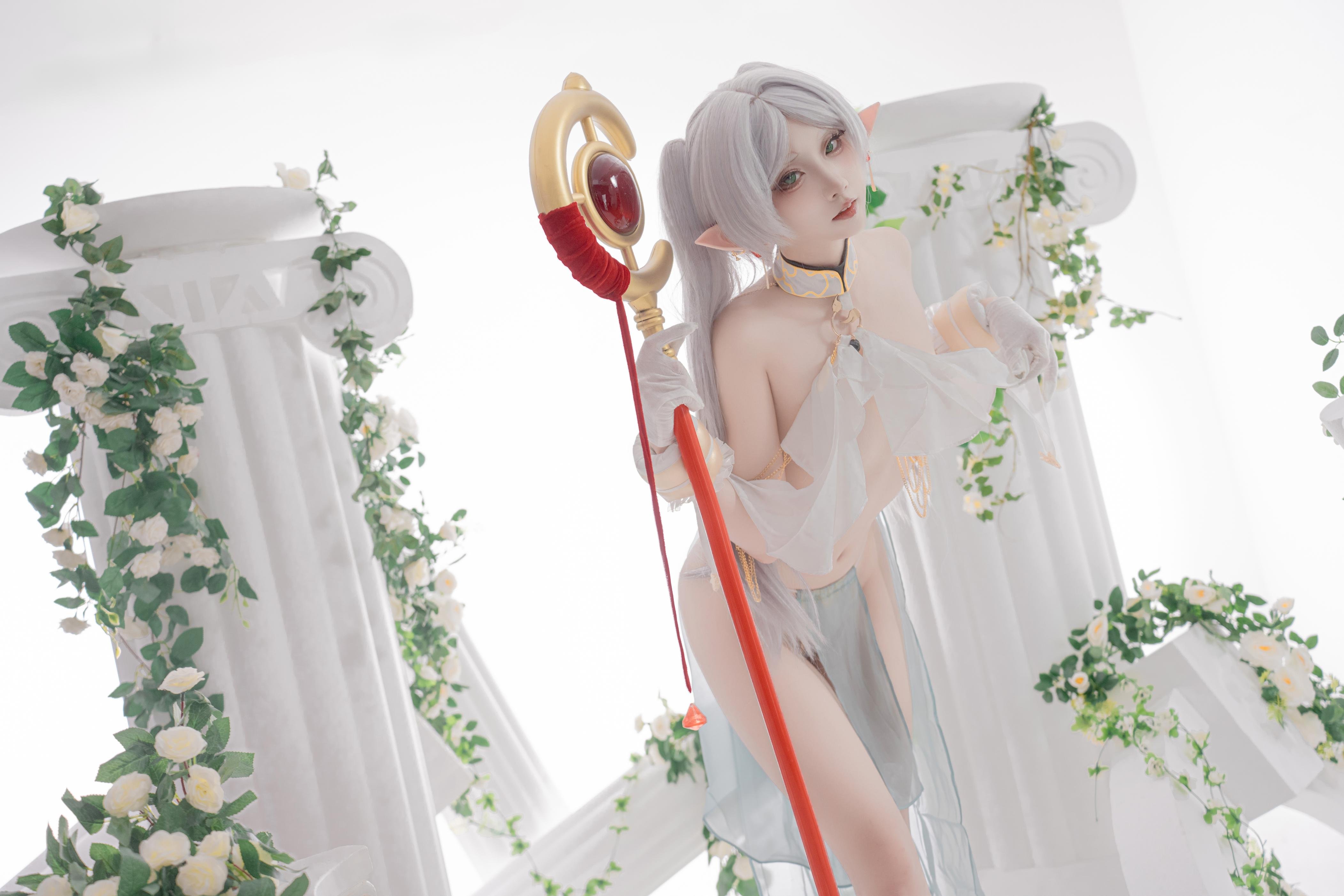[cosplay] 纸悦Etsu_ko - 葬送的芙莉莲 芙莉莲 舞娘：银发精灵耳轻纱裸身还原 73P