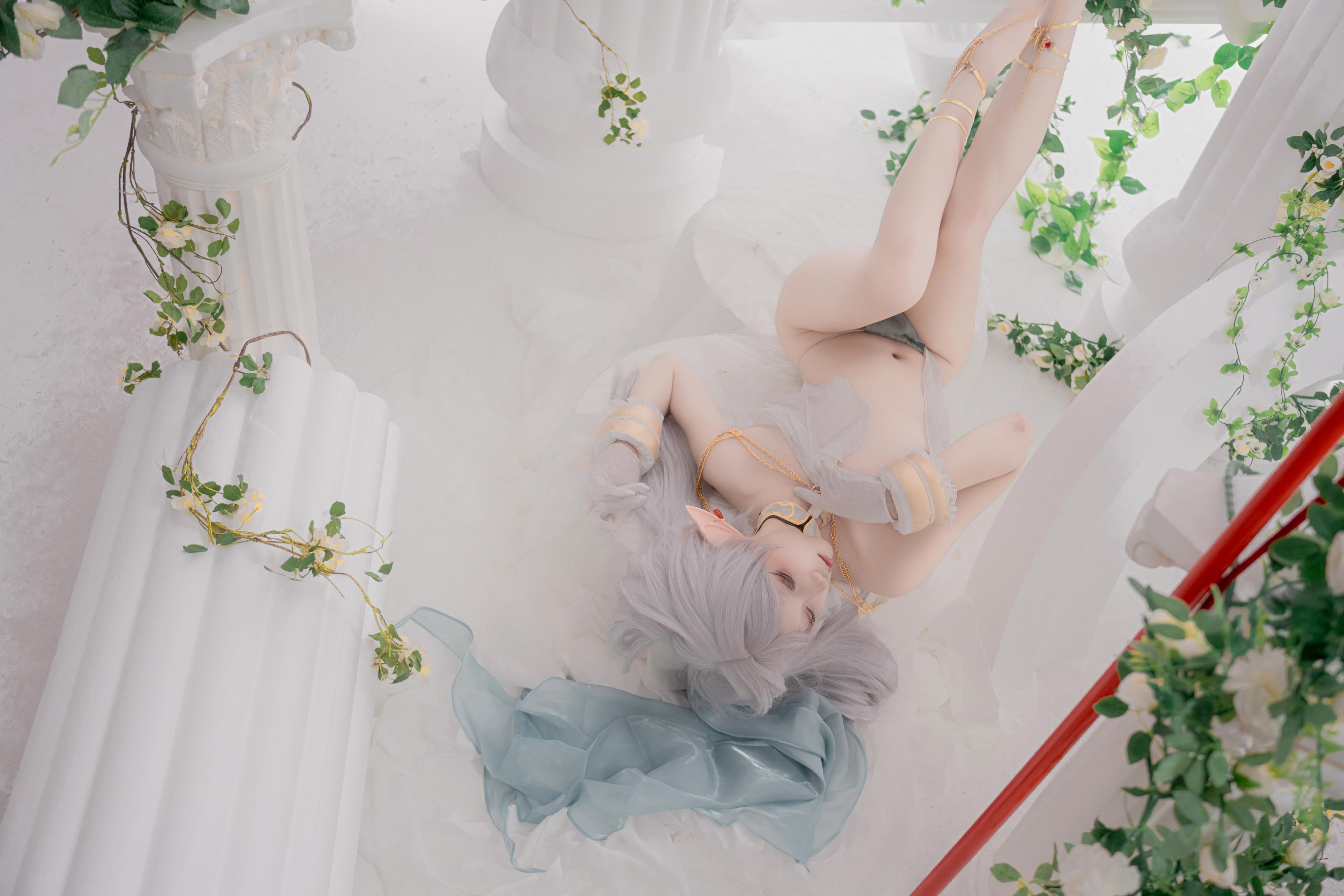 [Cosplay] Zhi Yue Etsu_ko - Fateful Flare: Silver-Haired Elf Dancer in Sheer Veil - 73P