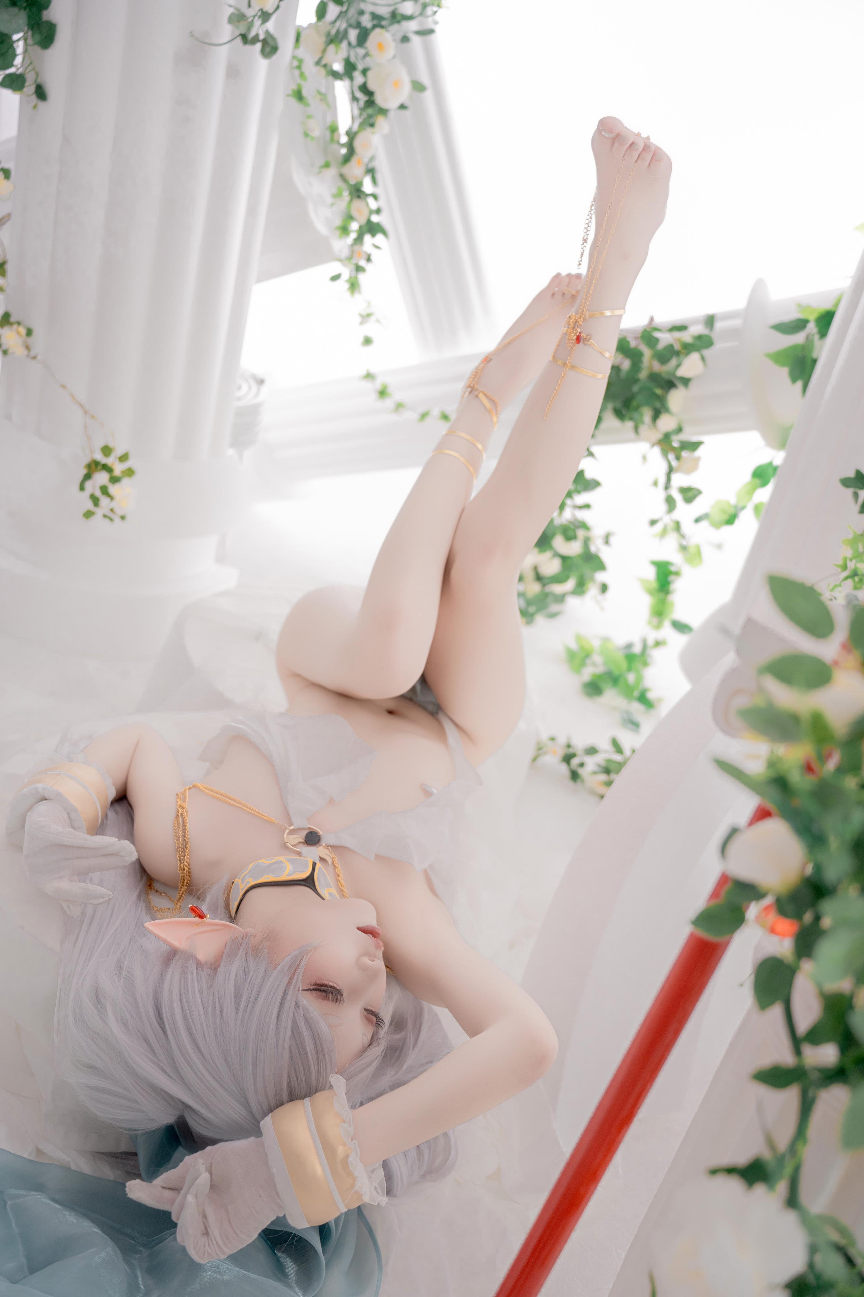 [Cosplay] Zhi Yue Etsu_ko - Fateful Flare: Silver-Haired Elf Dancer in Sheer Veil - 73P