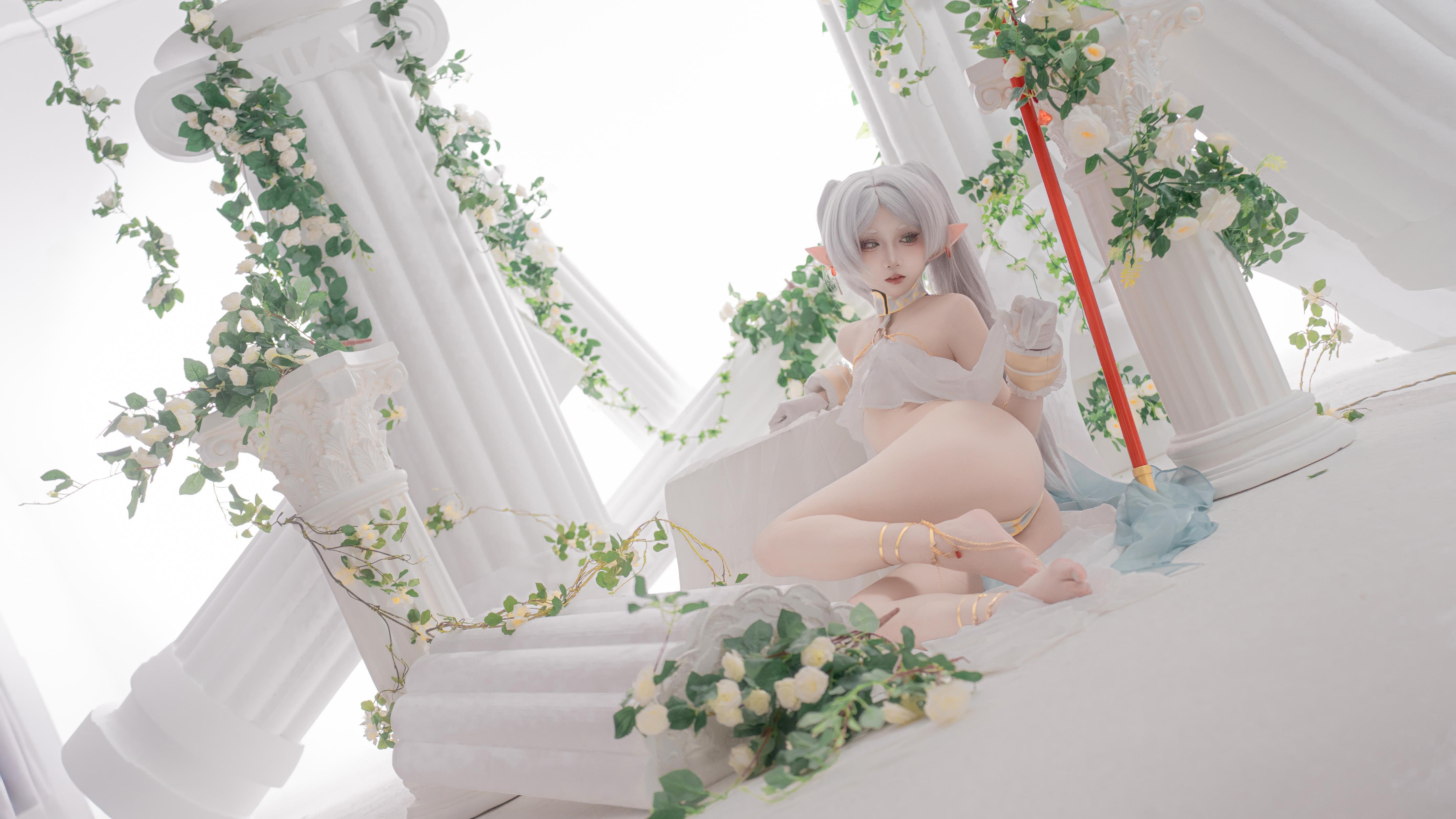 [cosplay] 纸悦Etsu_ko - 葬送的芙莉莲 芙莉莲 舞娘：银发精灵耳轻纱裸身还原 73P
