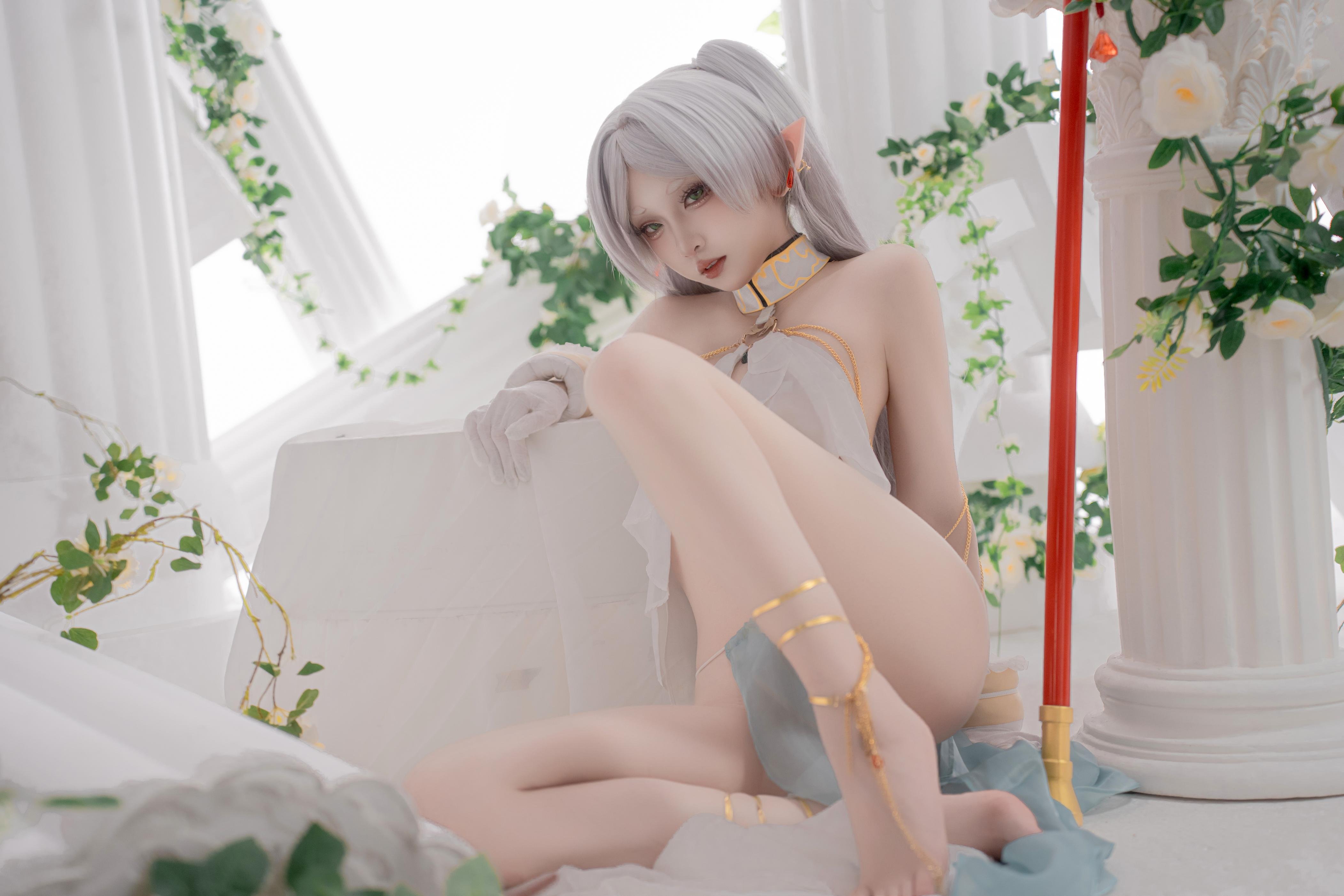 [cosplay] 纸悦Etsu_ko - 葬送的芙莉莲 芙莉莲 舞娘：银发精灵耳轻纱裸身还原 73P