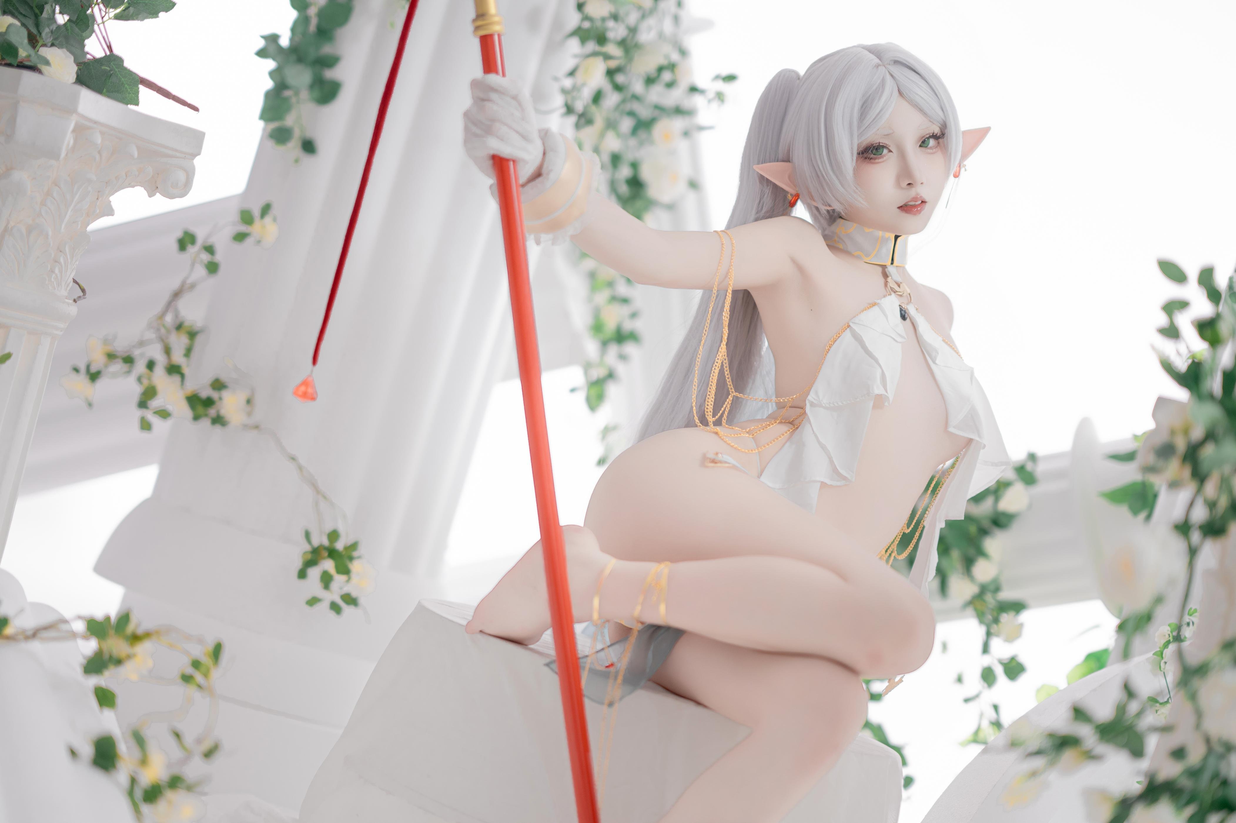 [cosplay] 纸悦Etsu_ko - 葬送的芙莉莲 芙莉莲 舞娘：银发精灵耳轻纱裸身还原 73P