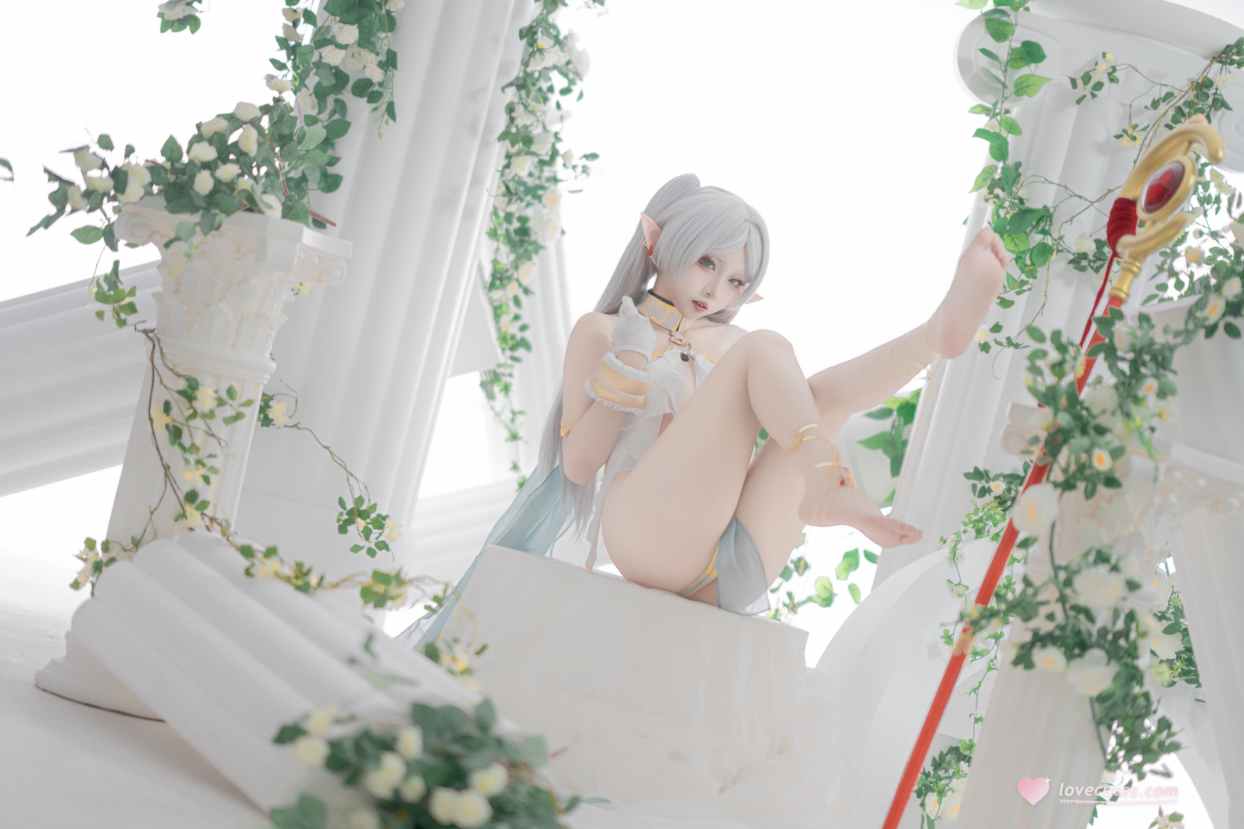 [cosplay] 纸悦Etsu_ko - 葬送的芙莉莲 芙莉莲 舞娘：银发精灵耳轻纱裸身还原 73P