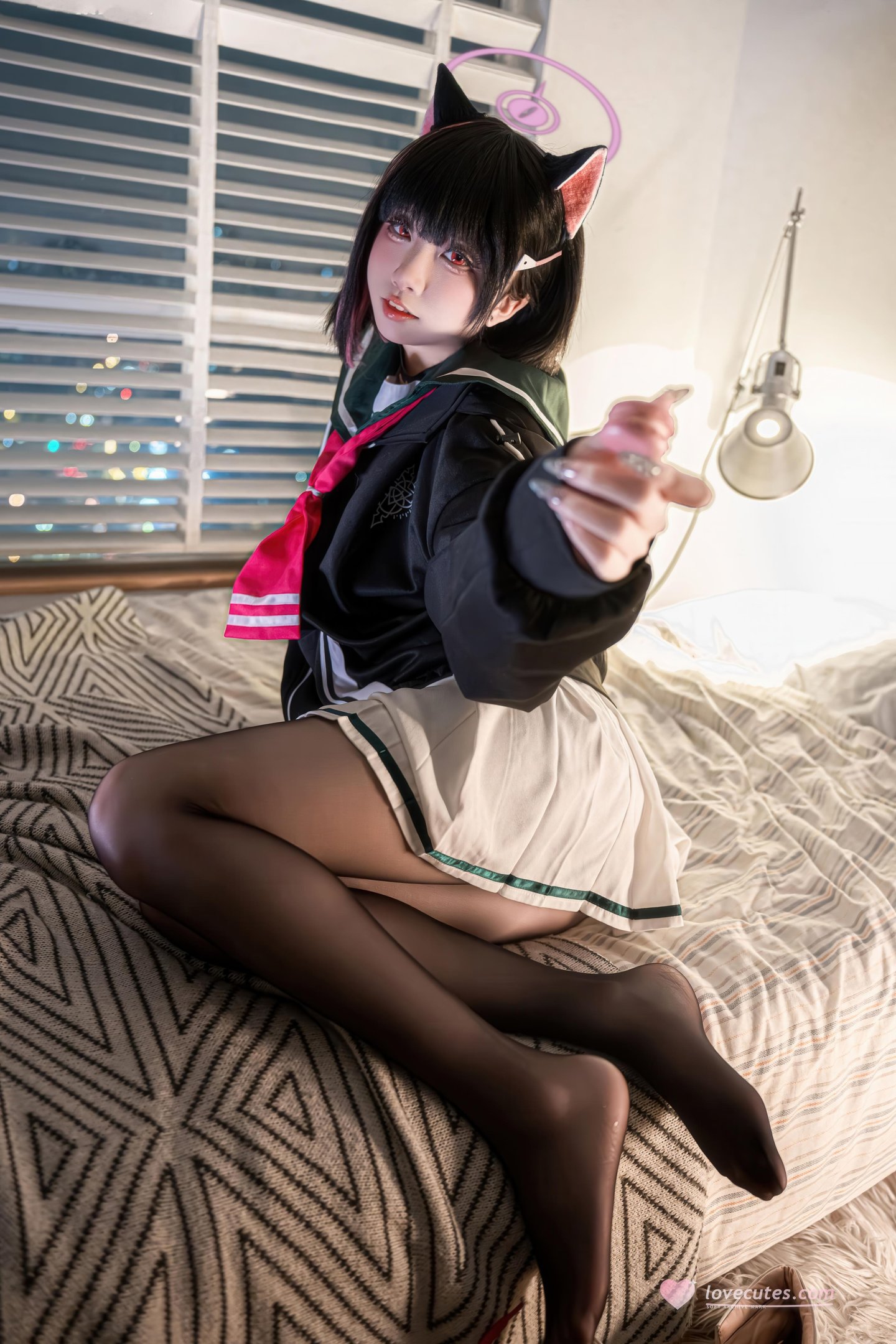 [Cosplay] Zhi Yue Etsu_ko - Blue Archive Anshan Heza: Black Stockings Cat Ear Sailor Uniform, Stunning Leg Shots 55P