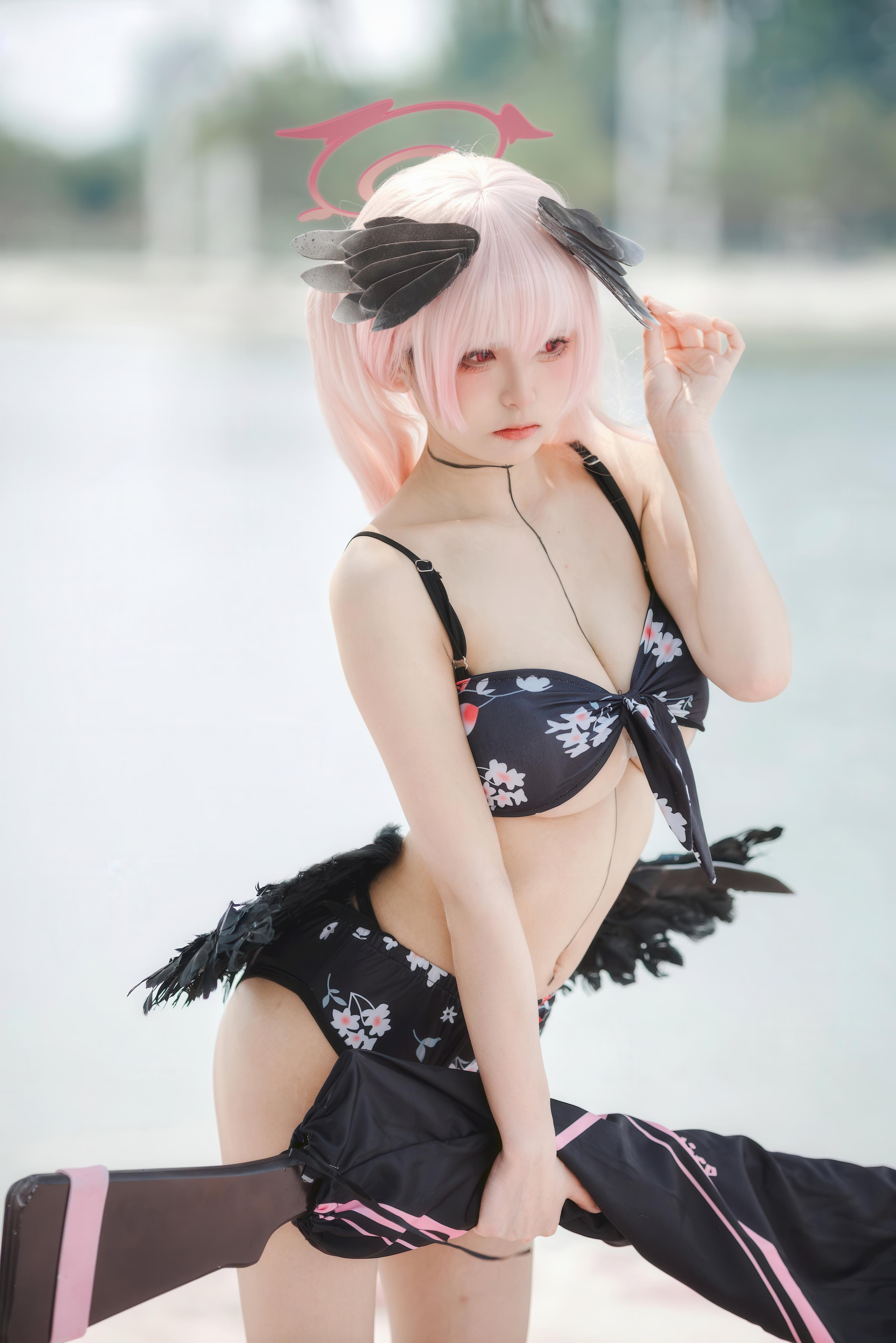 [cosplay] 九柒喵 - 碧蓝航线 小春泳装：海边黑色泳装角色还原 27P