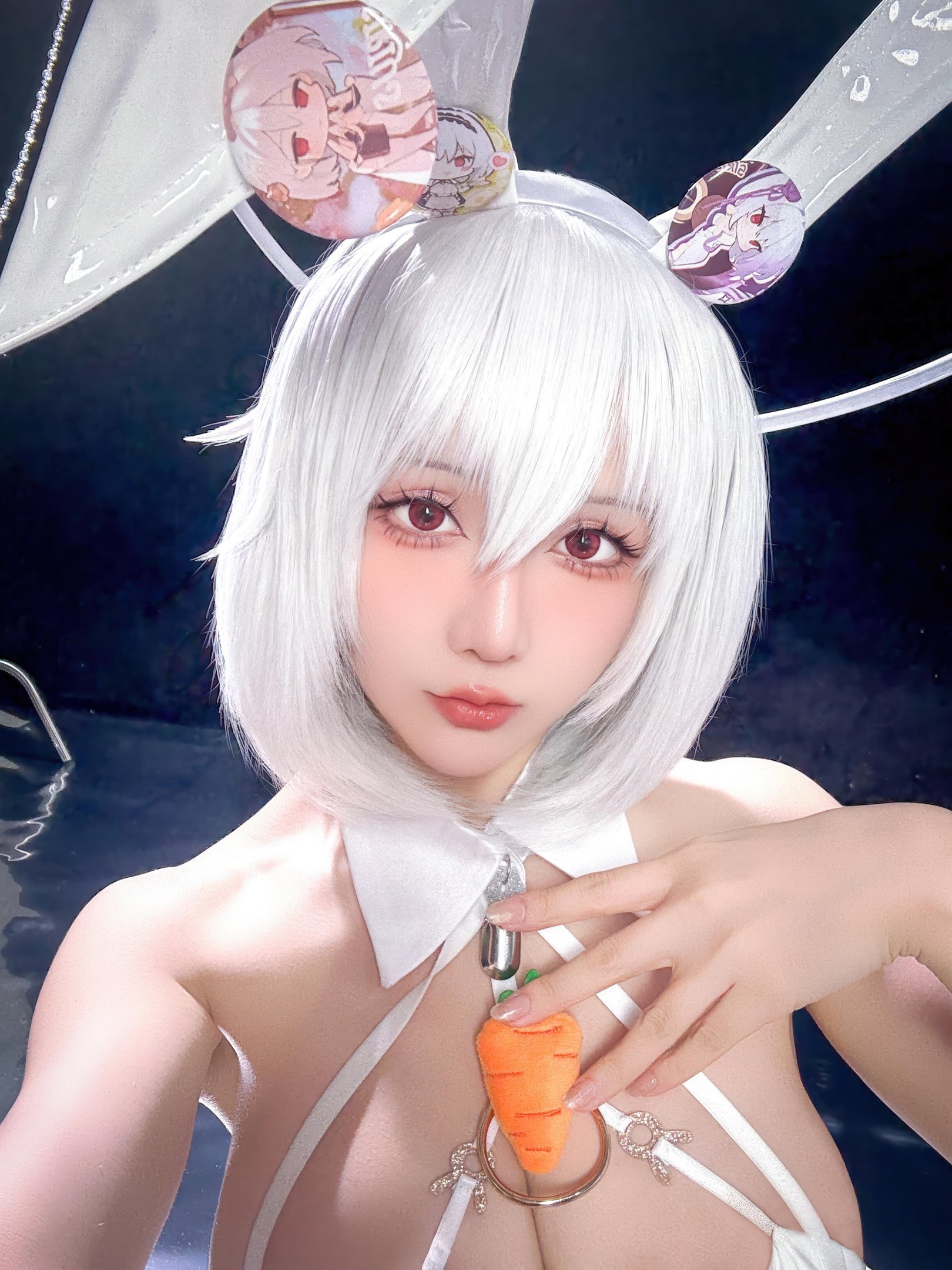 [cosplay] 星之迟迟Hoshilily - 碧蓝航线 天狼星：白兔女郎白丝巨乳 露穴美腿还原 58P