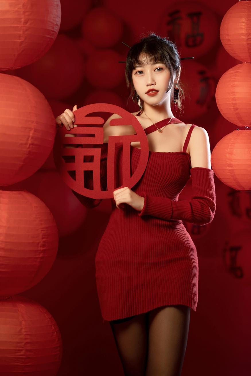 [私房] 不呆猫 - 新年：红色毛衣黑丝翘臀 新春私房 21P