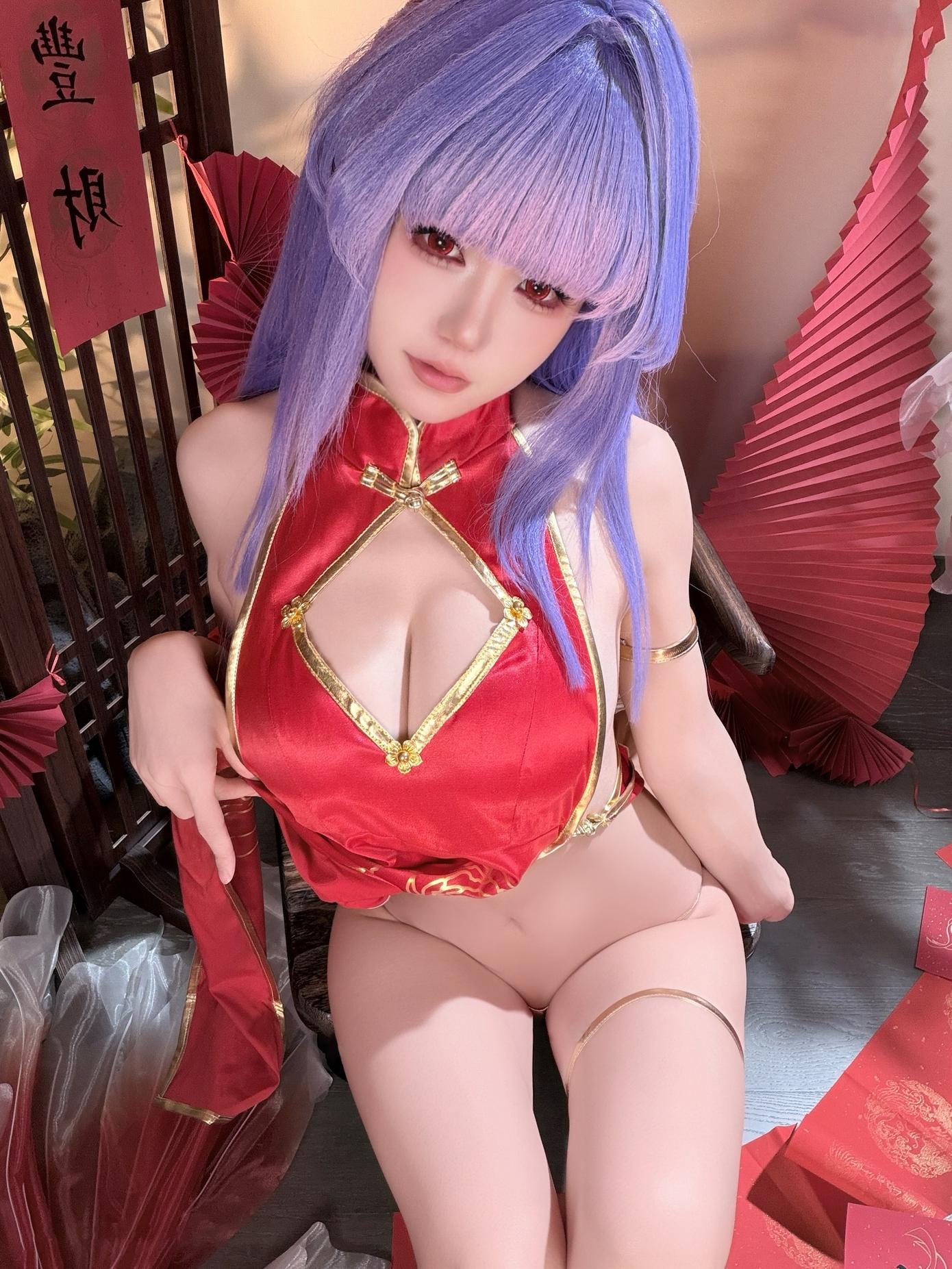 '[私房] 小仓千代w - Mô Hình 2: Áo Dài Tím Tóc Tím, Đùi Đẹp, Mông Nảy 29P'