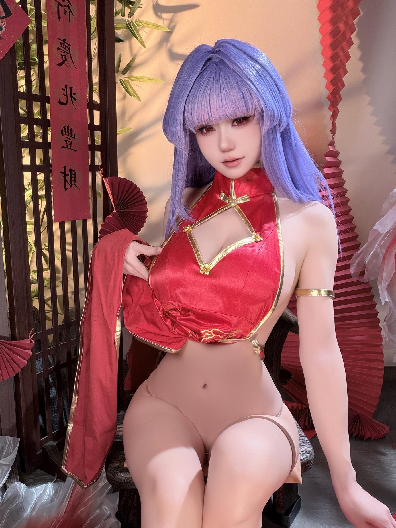 '[私房] 小仓千代w - Mô Hình 2: Áo Dài Tím Tóc Tím, Đùi Đẹp, Mông Nảy 29P'