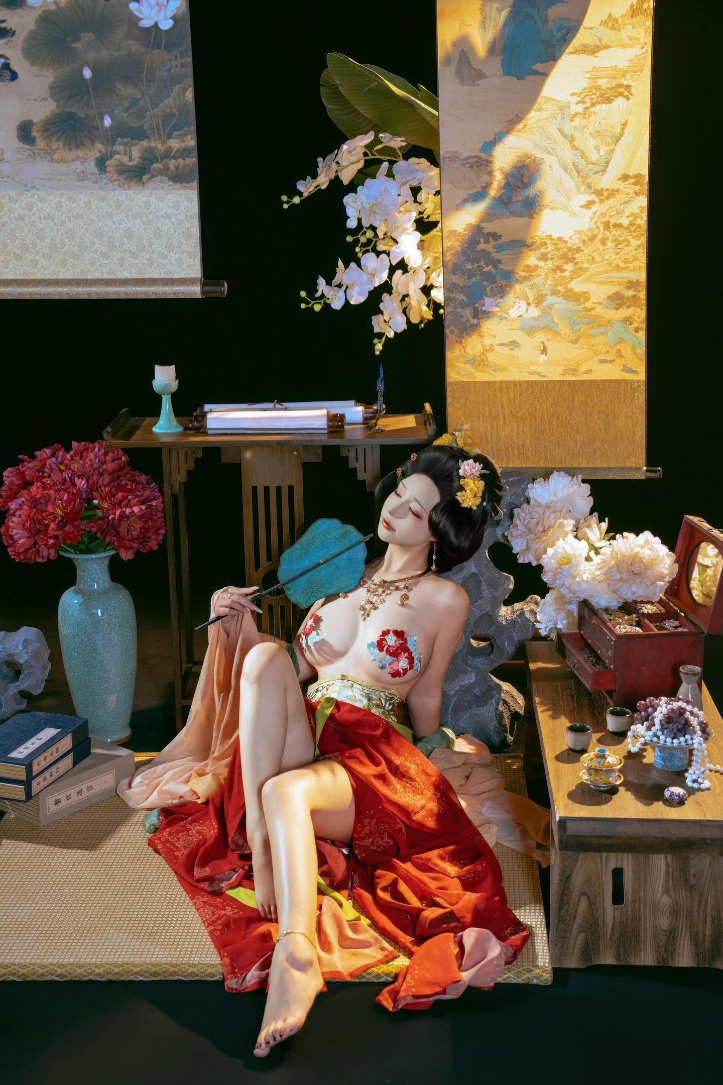 [私房] yuuhui玉汇 - Tiệc Đêm Đường Cung: Vẻ Đẹp Cổ Điển Với Thân Hình Gợi Cảm 136P