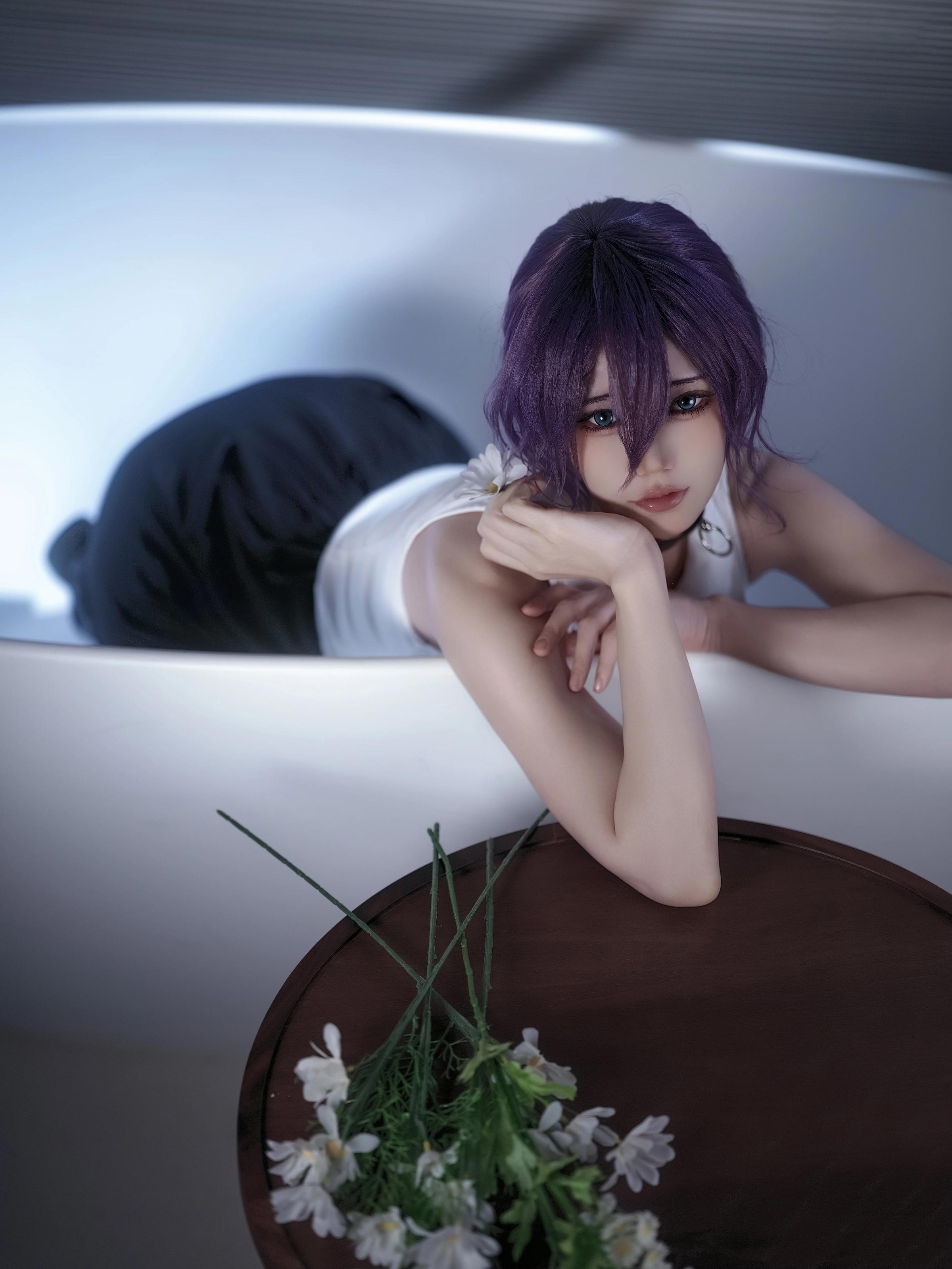 [cosplay] 小仓千代w - 链锯人 蕾塞：紫发白衬衫白丝 角色还原 32P