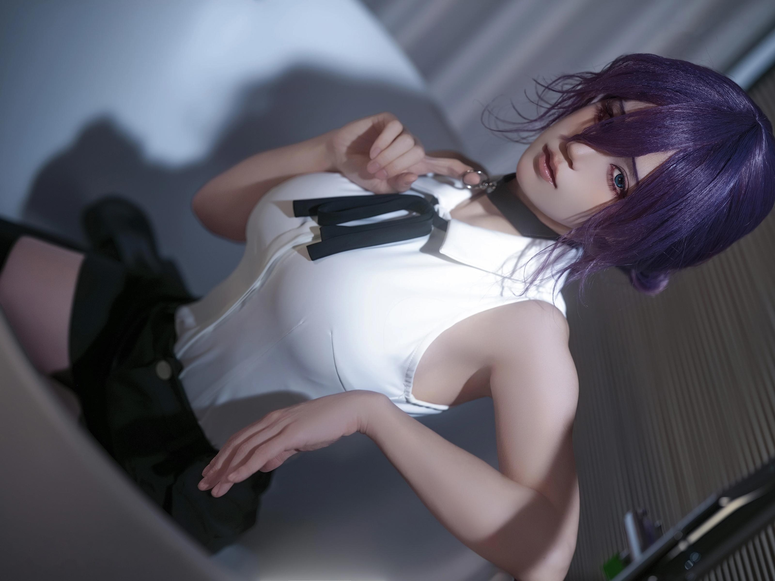 [cosplay] 小仓千代w - 链锯人 蕾塞：紫发白衬衫白丝 角色还原 32P