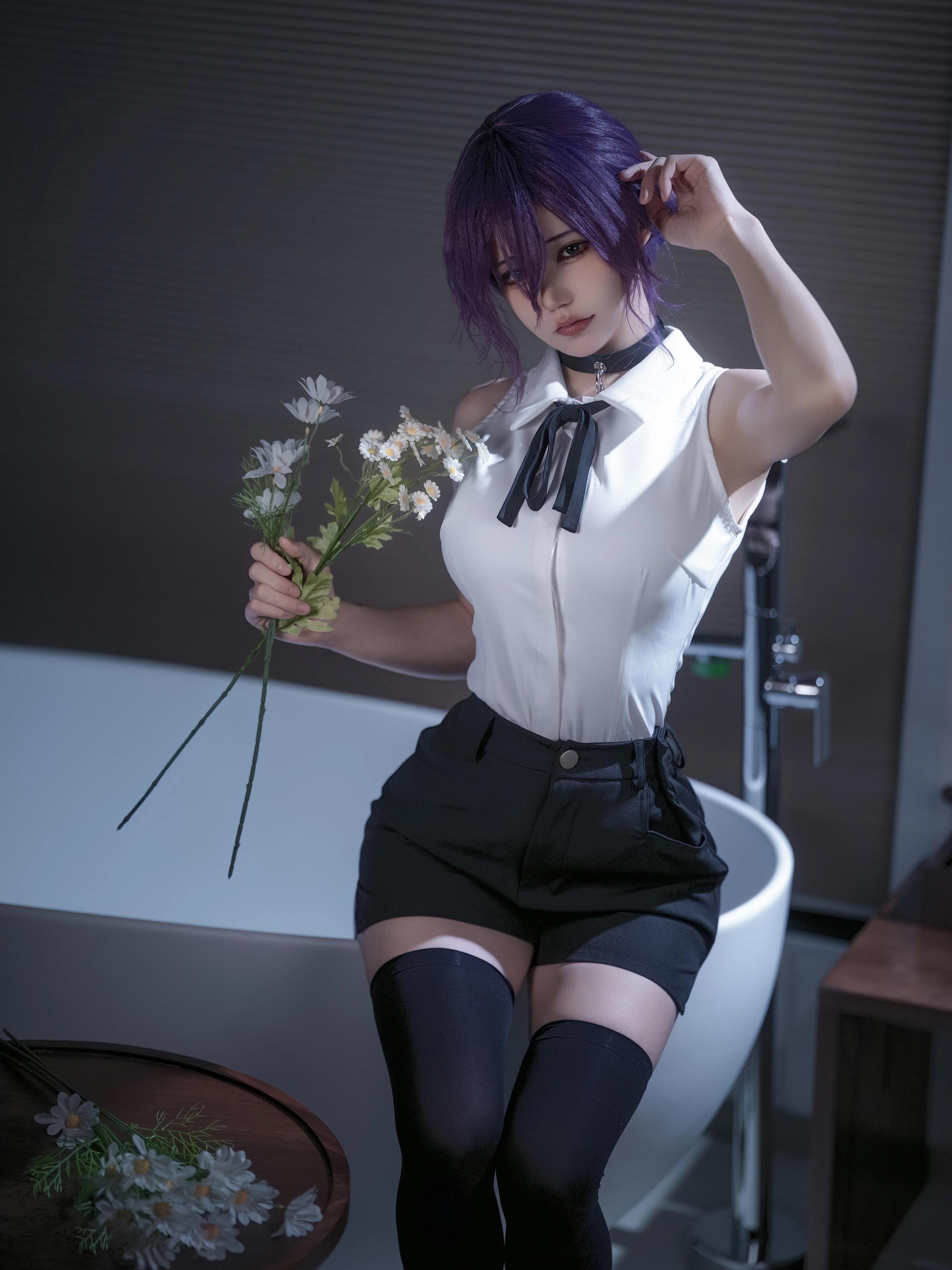'[cosplay] 小仓千代w - Chainsaw Man Reze: Tóc Tím, Áo Sơ Mi Trắng, Tất Trắng - Phục Hồi Nhân Vật 32P'