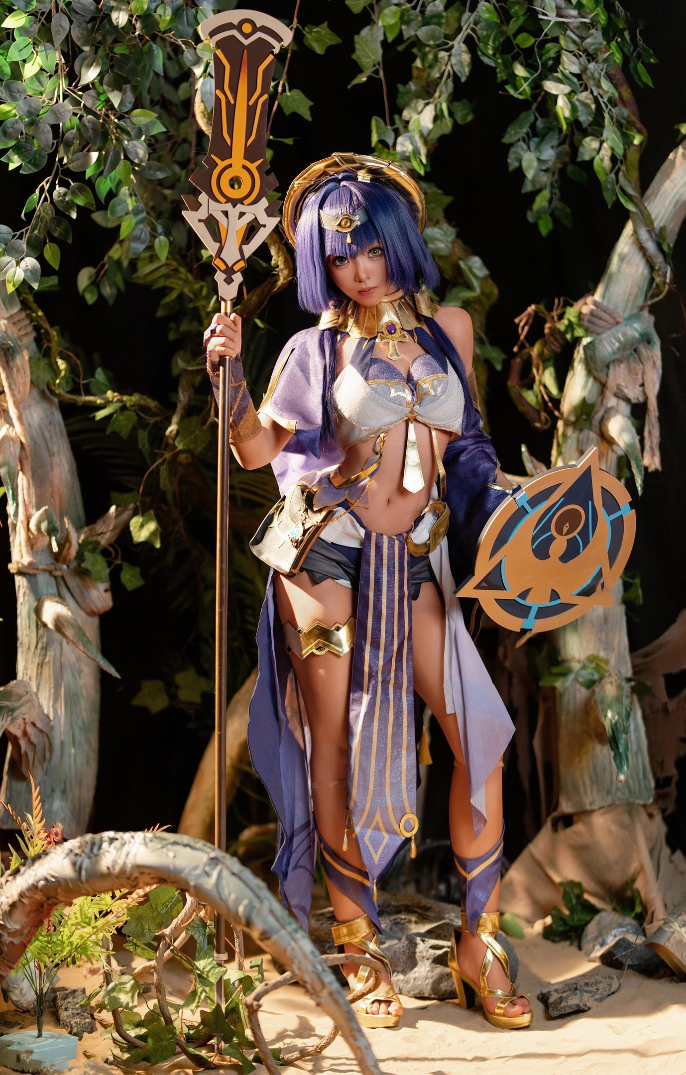 [cosplay] Bangni邦尼 - 原神 坎蒂丝：沙地金饰高跟 露臀大尺度还原 70P