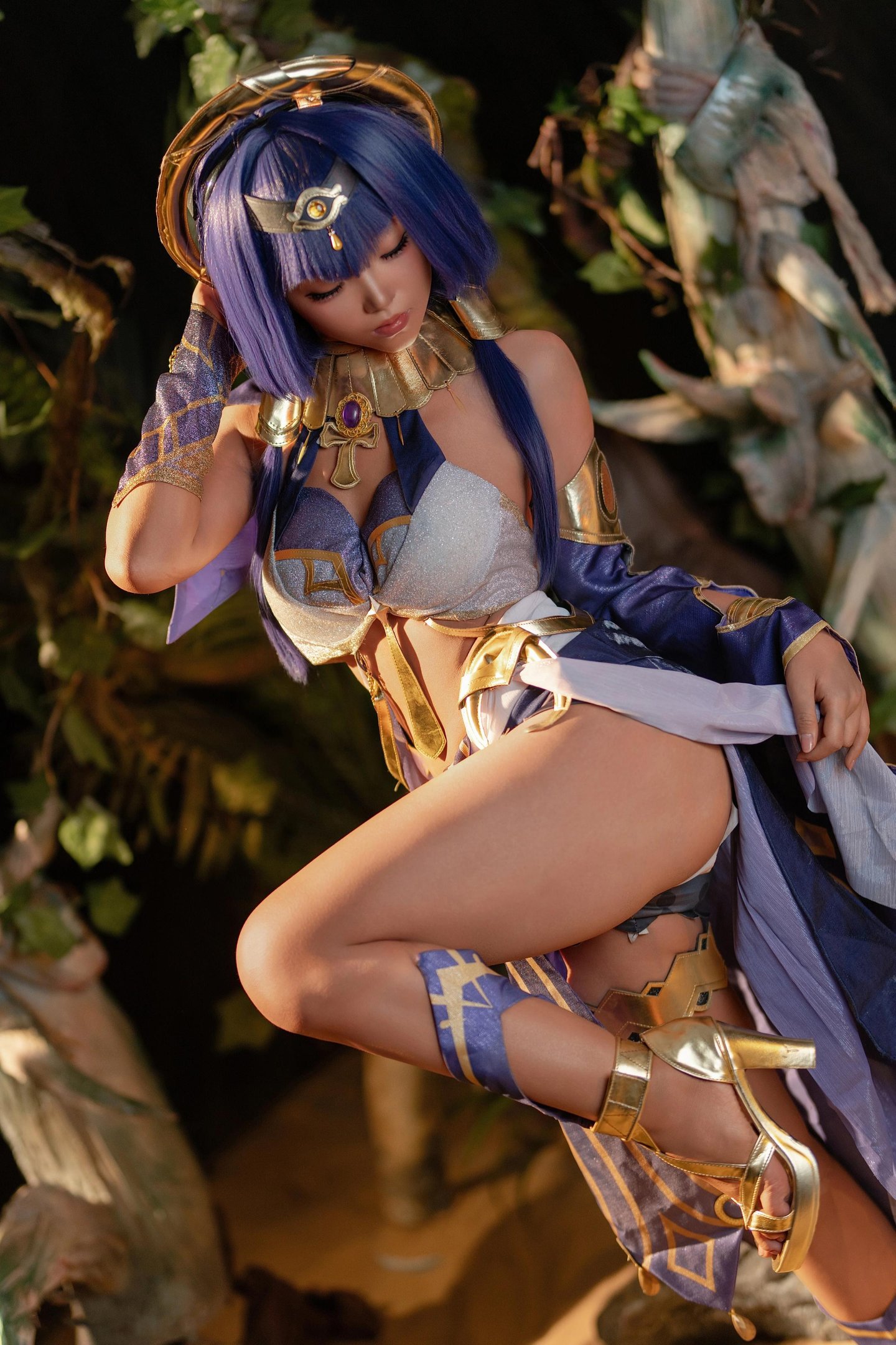 [cosplay] Bangni邦尼 - 原神 坎蒂丝：沙地金饰高跟 露臀大尺度还原 70P