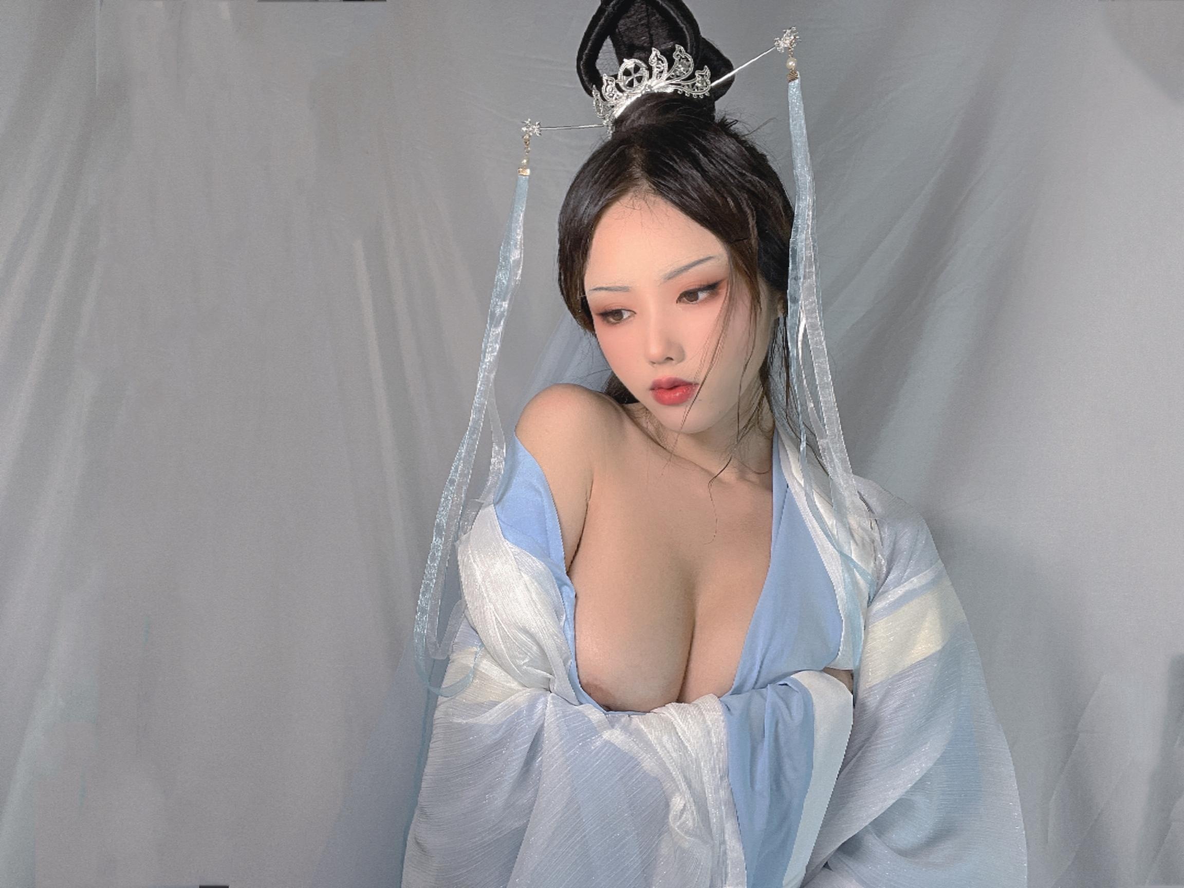 [写真] 钛合金TiTi - 道姑：蓝白道袍低胸美胸 古风写真 24P