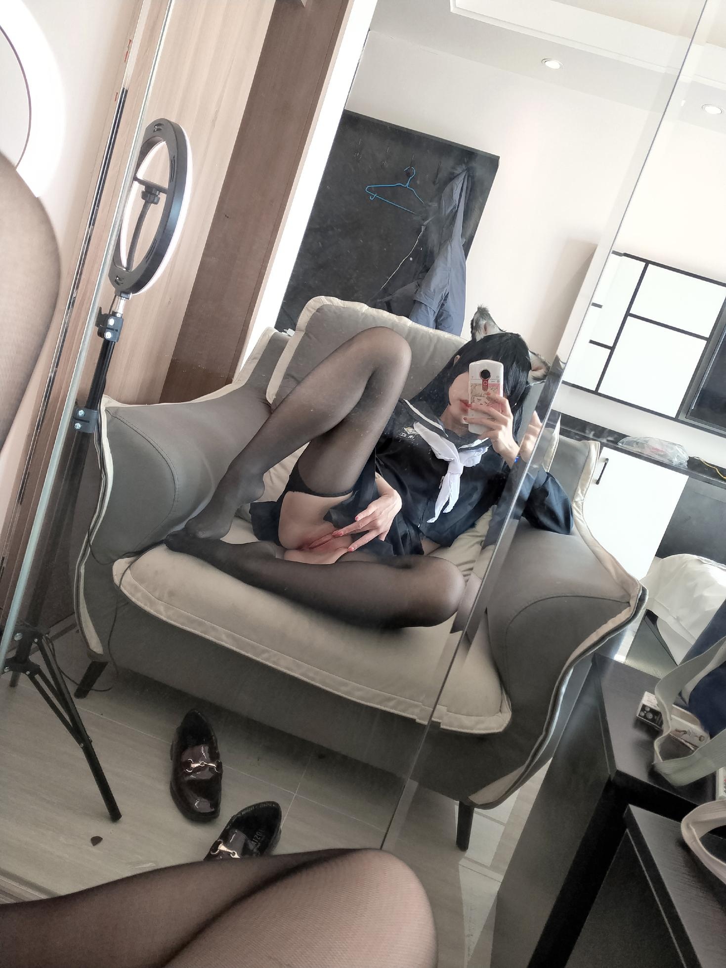 '[私房] Titanium TiTi - Chó Cưng: Tự Sướng Với Đồng Phục Tai Thú, Lộ Điểm Đen 78P9V'