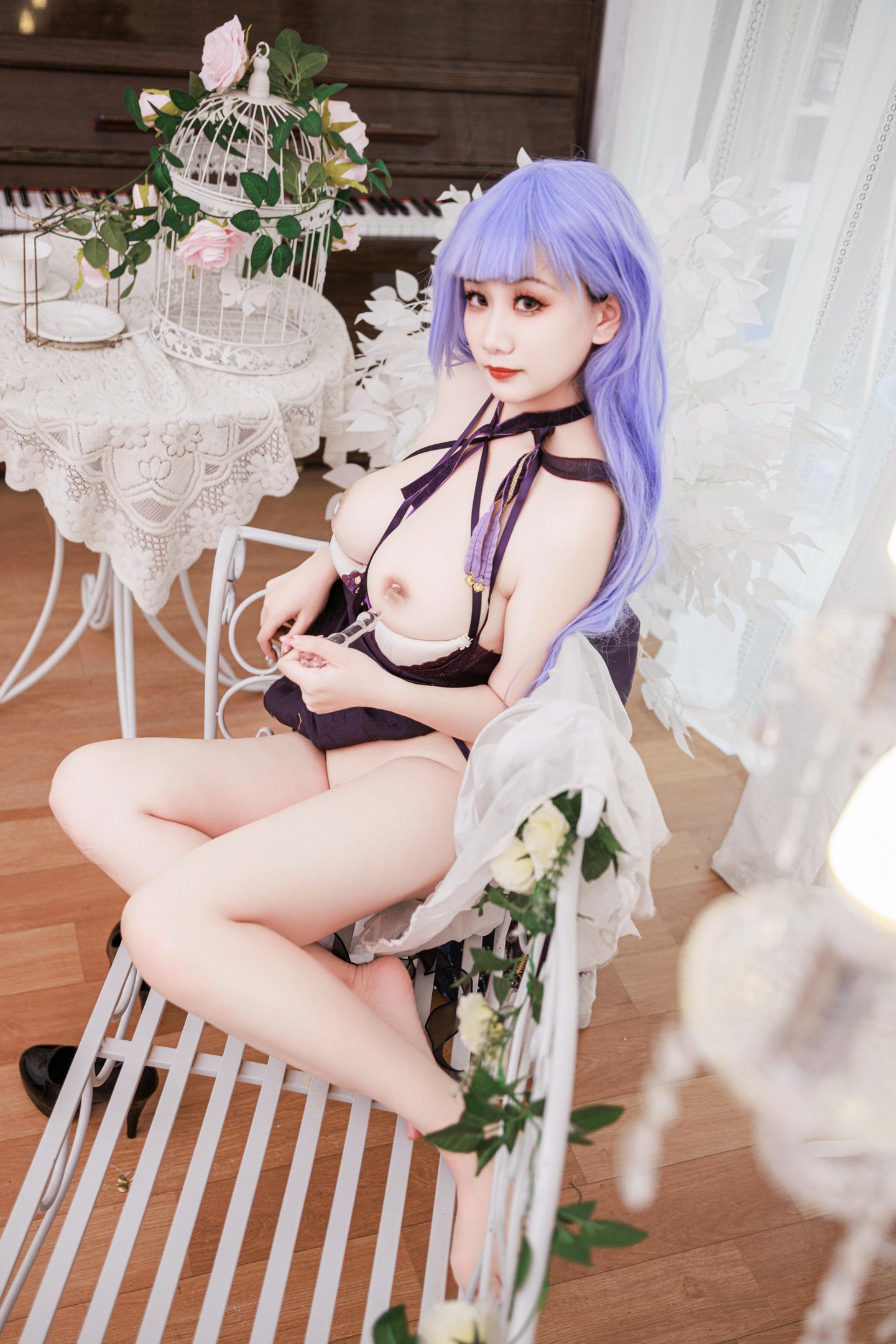 [cosplay] 阿雪雪 - 黛朵礼服：紫发礼裙露点美腿 角色还原 78P