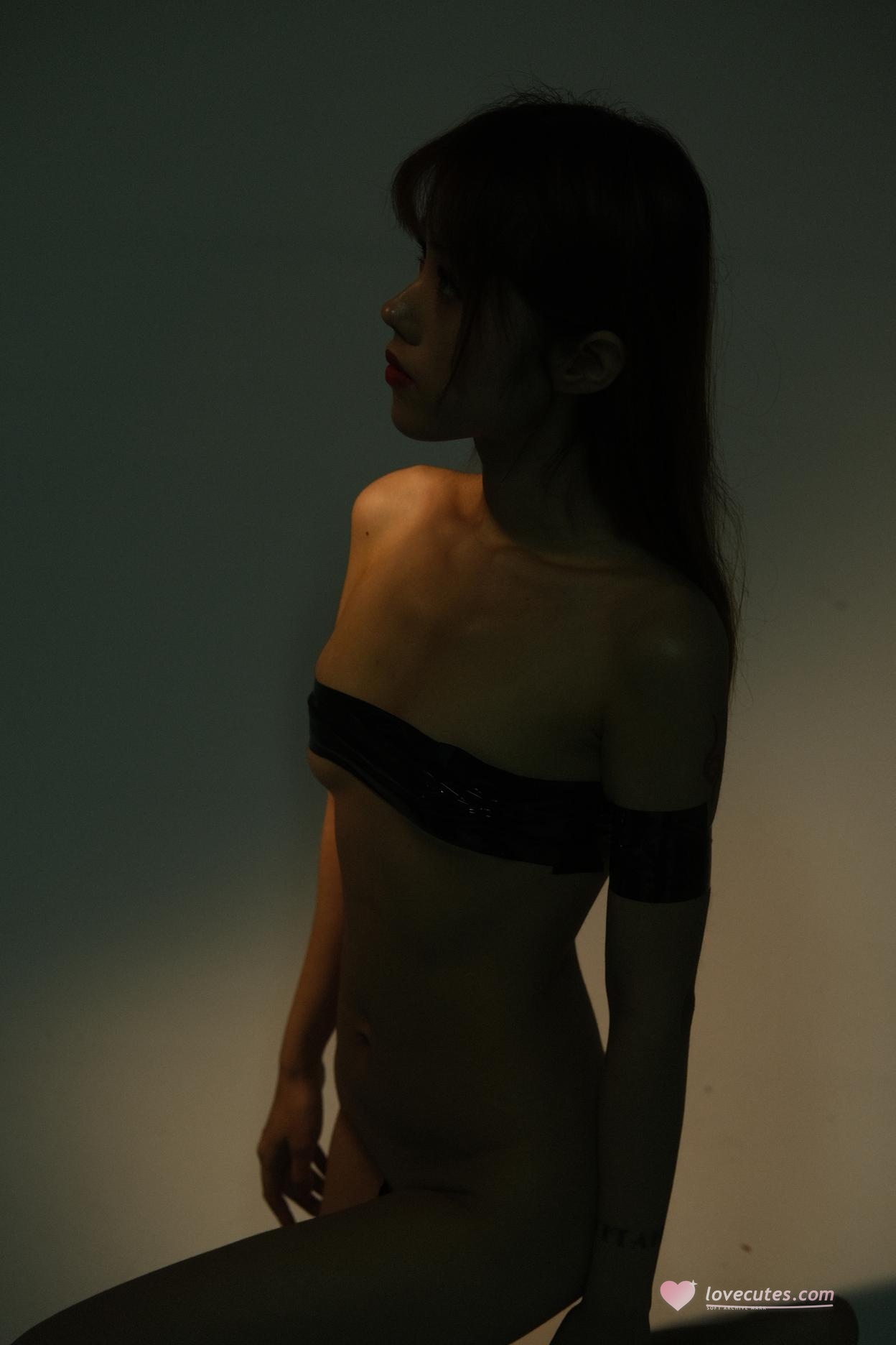 [写真] 钛合金TiTi - 夢：花束光影裸体人体艺术大尺度 39P