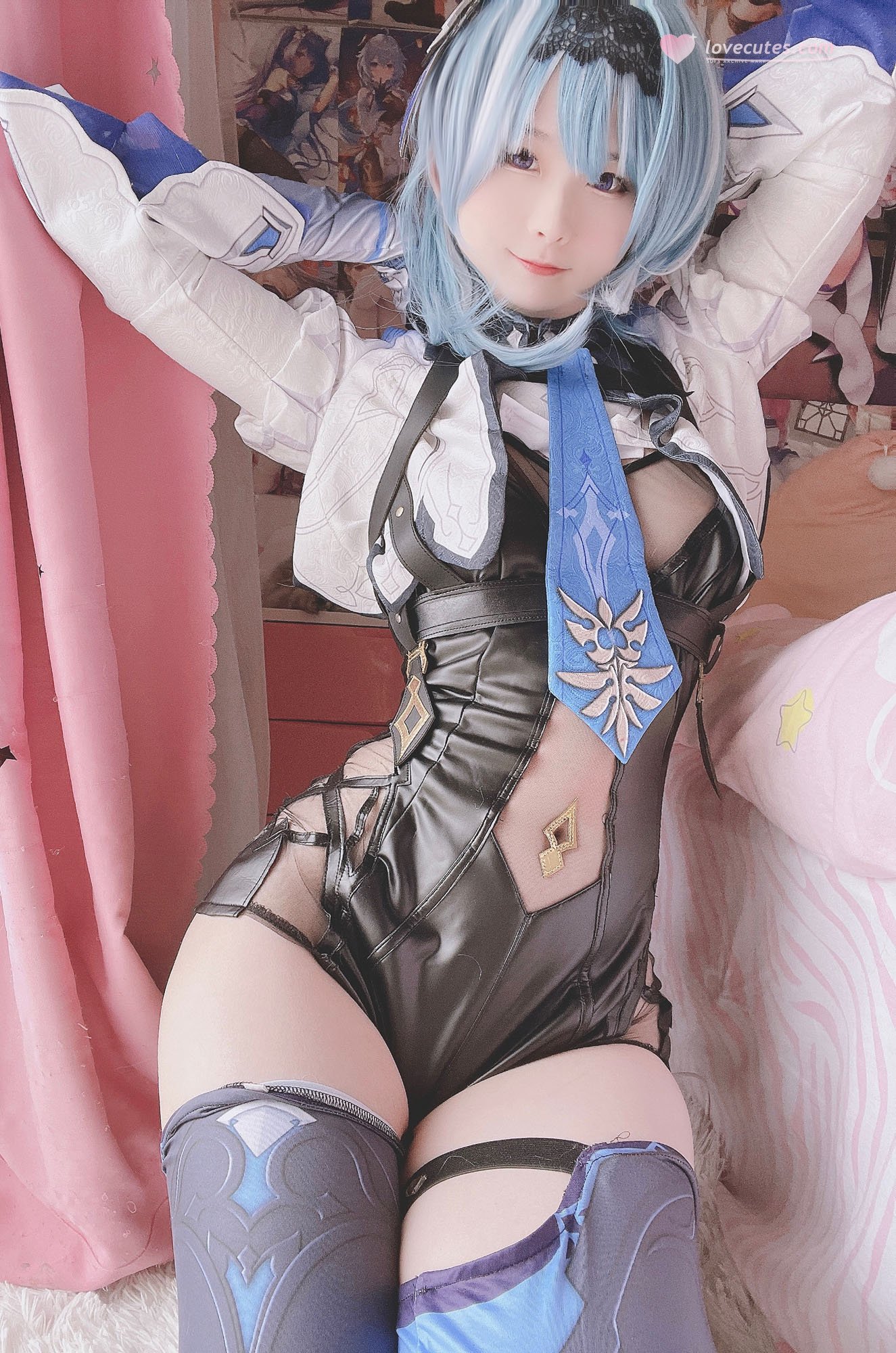 [cosplay] 习呆呆 - 原神 尤拉：连体战衣翘臀美腿大尺度还原 25P3V