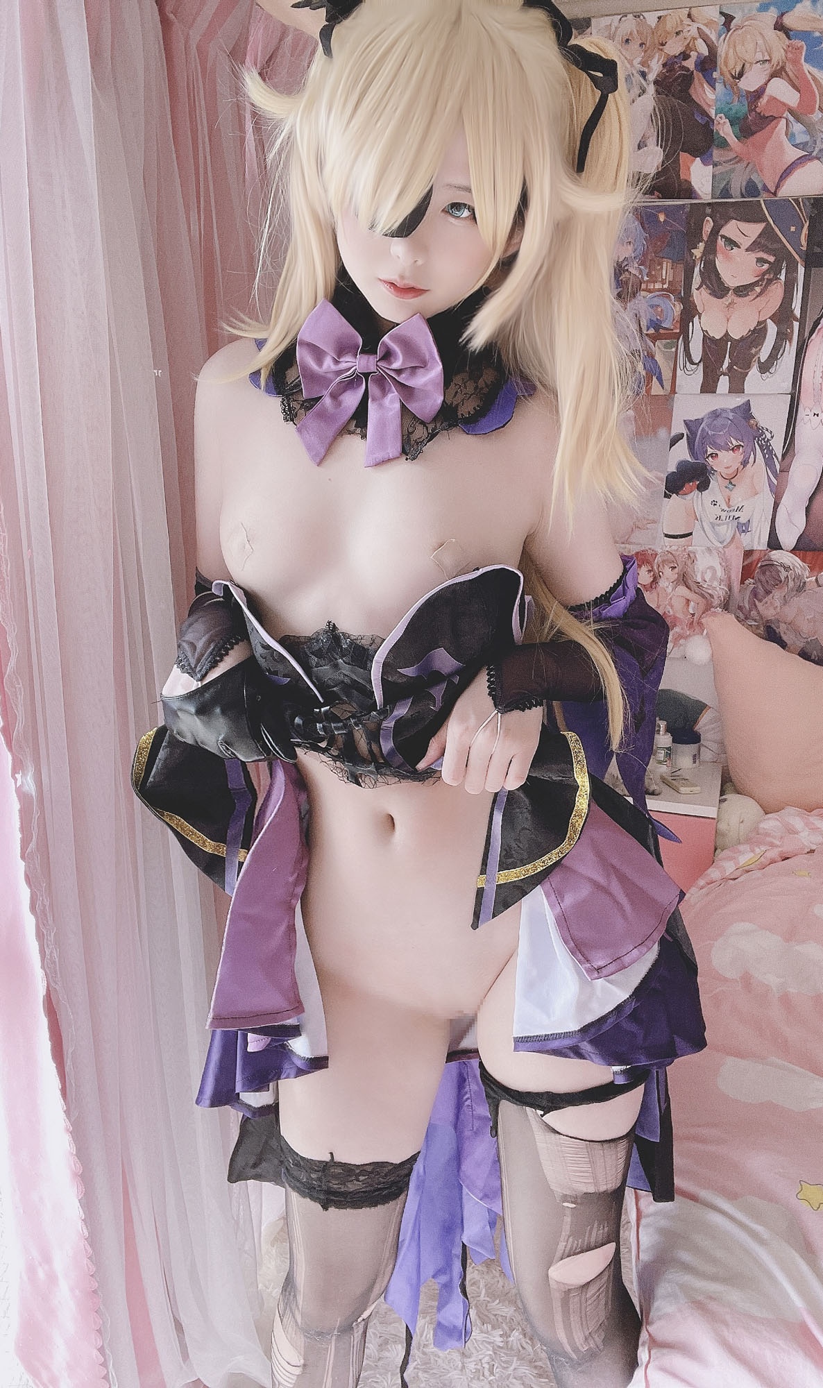 [cosplay] 习呆呆 - 原神 菲谢尔：黑丝露点全裸大尺度还原 28P2V
