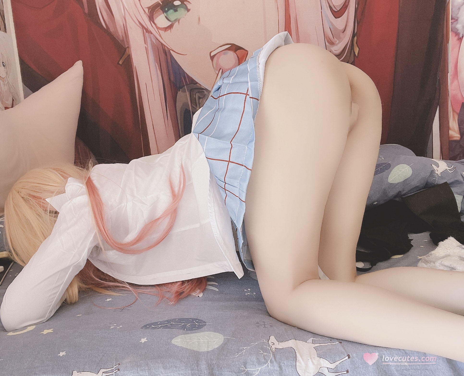 [Cosplay] Xidai Dai - Kitagawa Aimu: Stunning Uniform, Beautiful Legs, and Bold Rear Reveal 22P2V