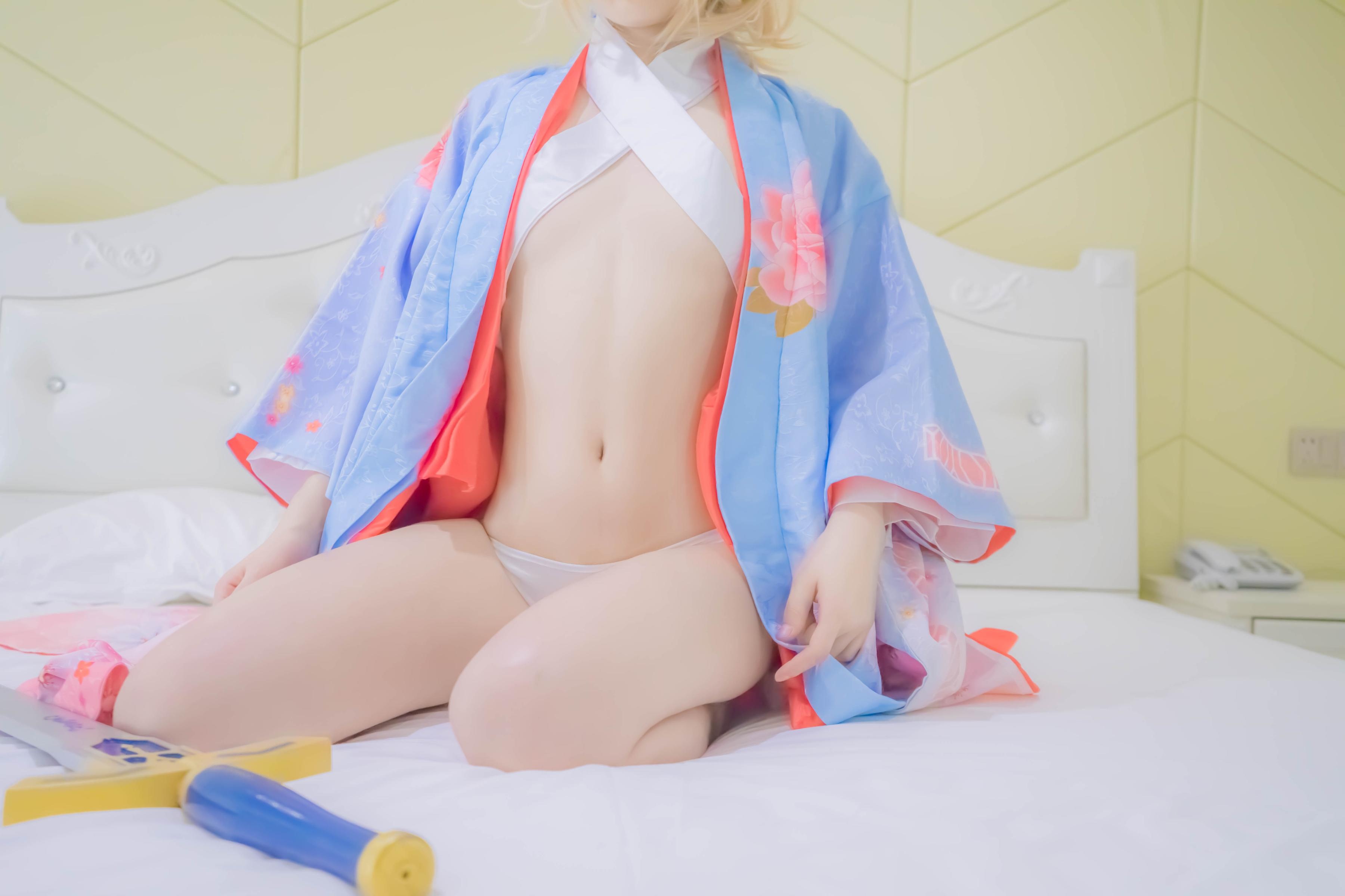 '[cosplay] Thiếu Nữ Điện Ảnh - Fate Saber Áo Kimono Hè: Tái Hiện Nhân Vật Đầy Ấn Tượng 88P'