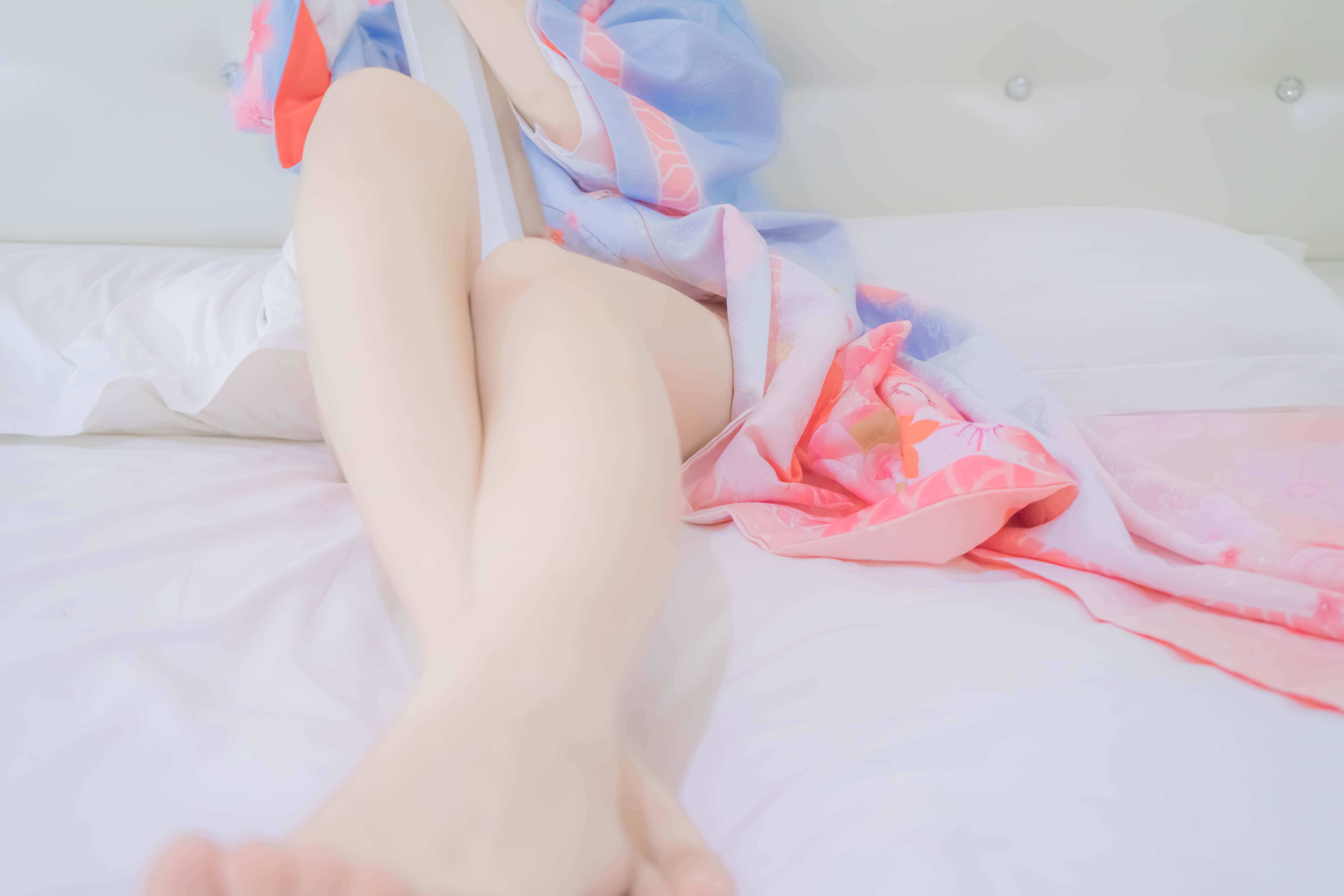 '[cosplay] Thiếu Nữ Điện Ảnh - Fate Saber Áo Kimono Hè: Tái Hiện Nhân Vật Đầy Ấn Tượng 88P'