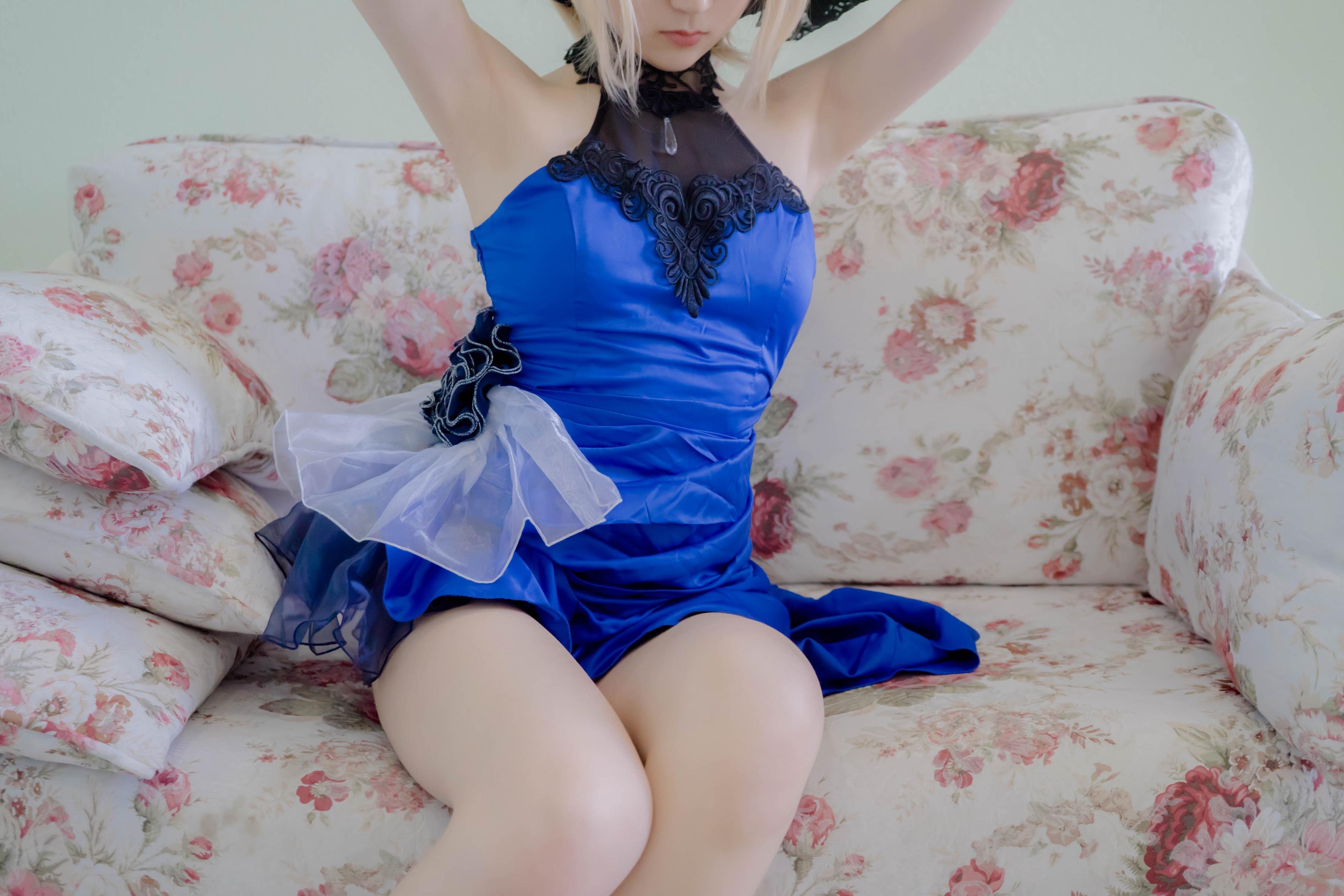 '[cosplay] Thiếu Nữ Điện Ảnh - Fate Saber Váy Xanh: Phục Hồi Nhân Vật Đầy Đủ 93P'