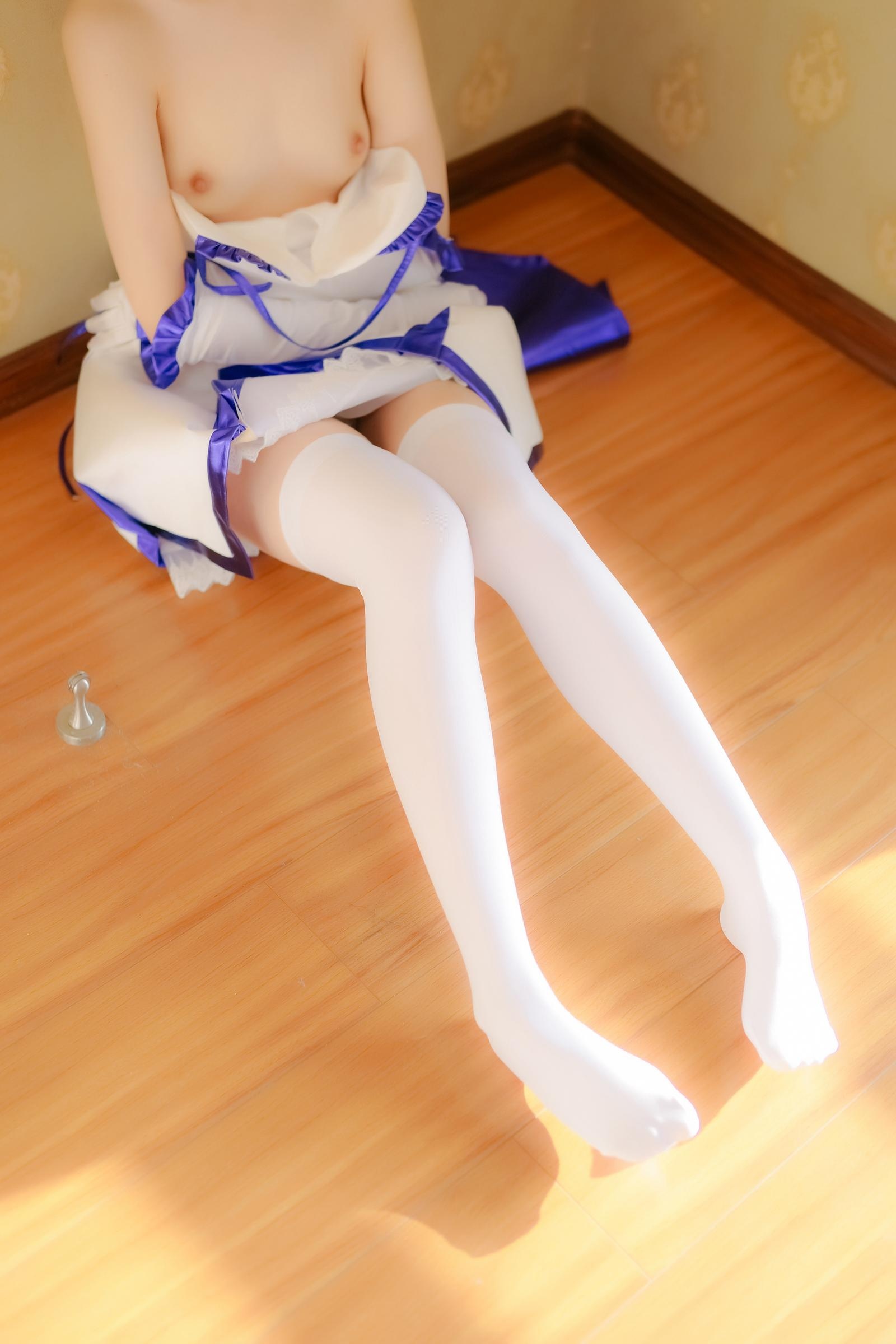 '[cosplay] Thiếu Nữ Điện Ảnh - Fate Saber Lily: Tái Hiện Nhân Vật Đặc Sắc 110P'