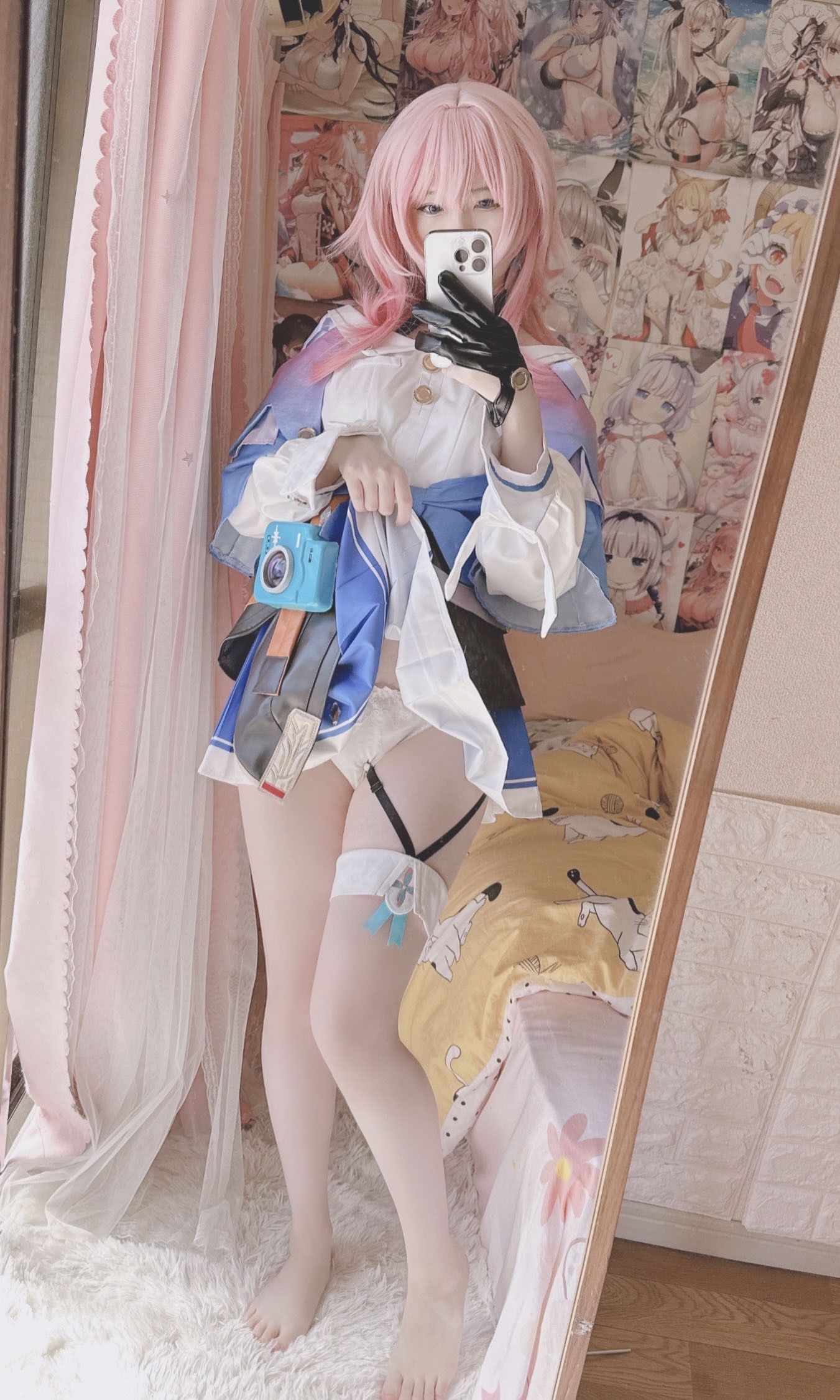 [cosplay] 习呆呆 - 崩坏：星穹铁道 三月七：白丝露点大尺度还原 19P1V