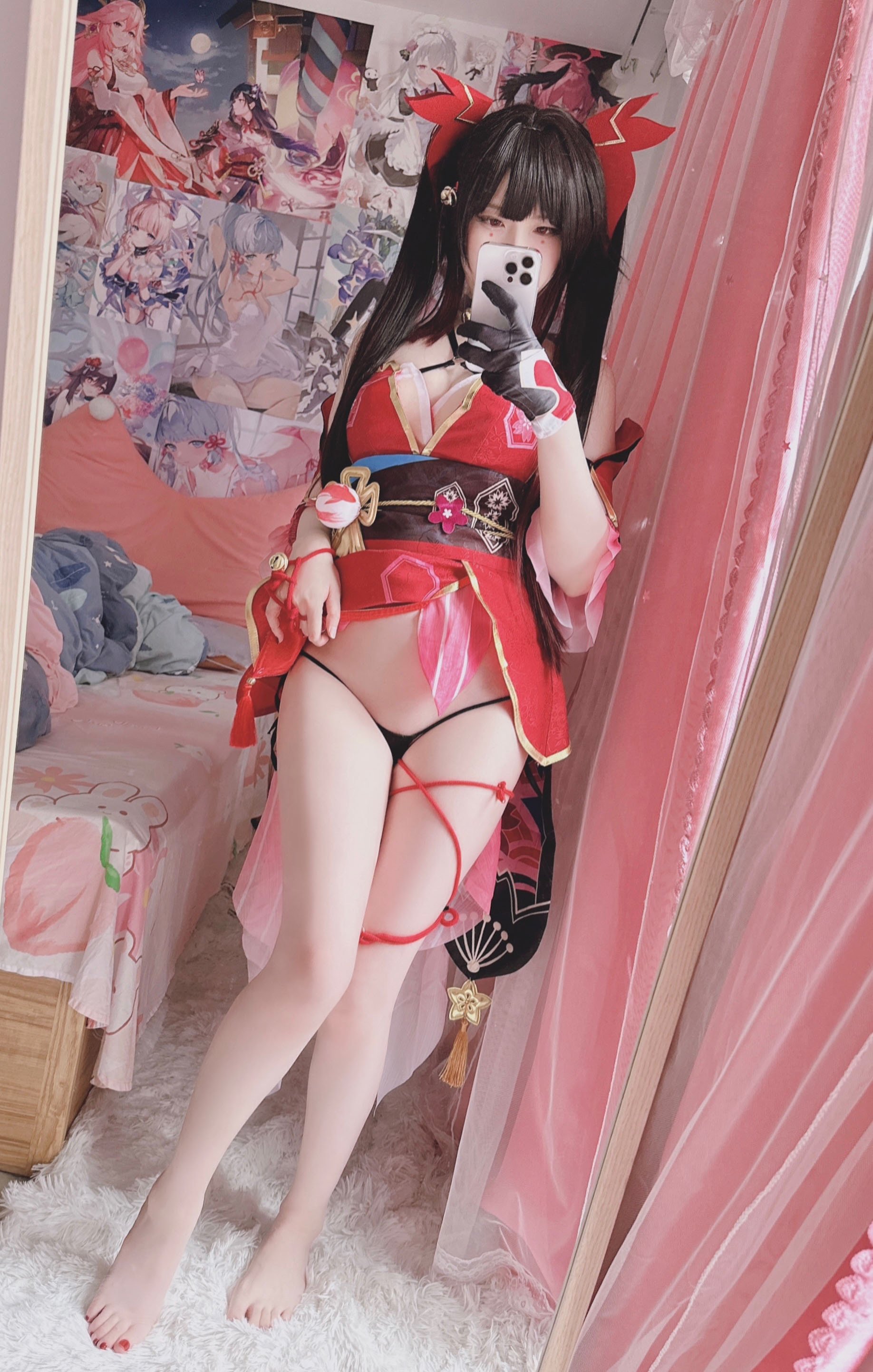 [cosplay] 习呆呆 - 崩坏：星穹铁道 花火：红衣露点大尺度还原 22P1V