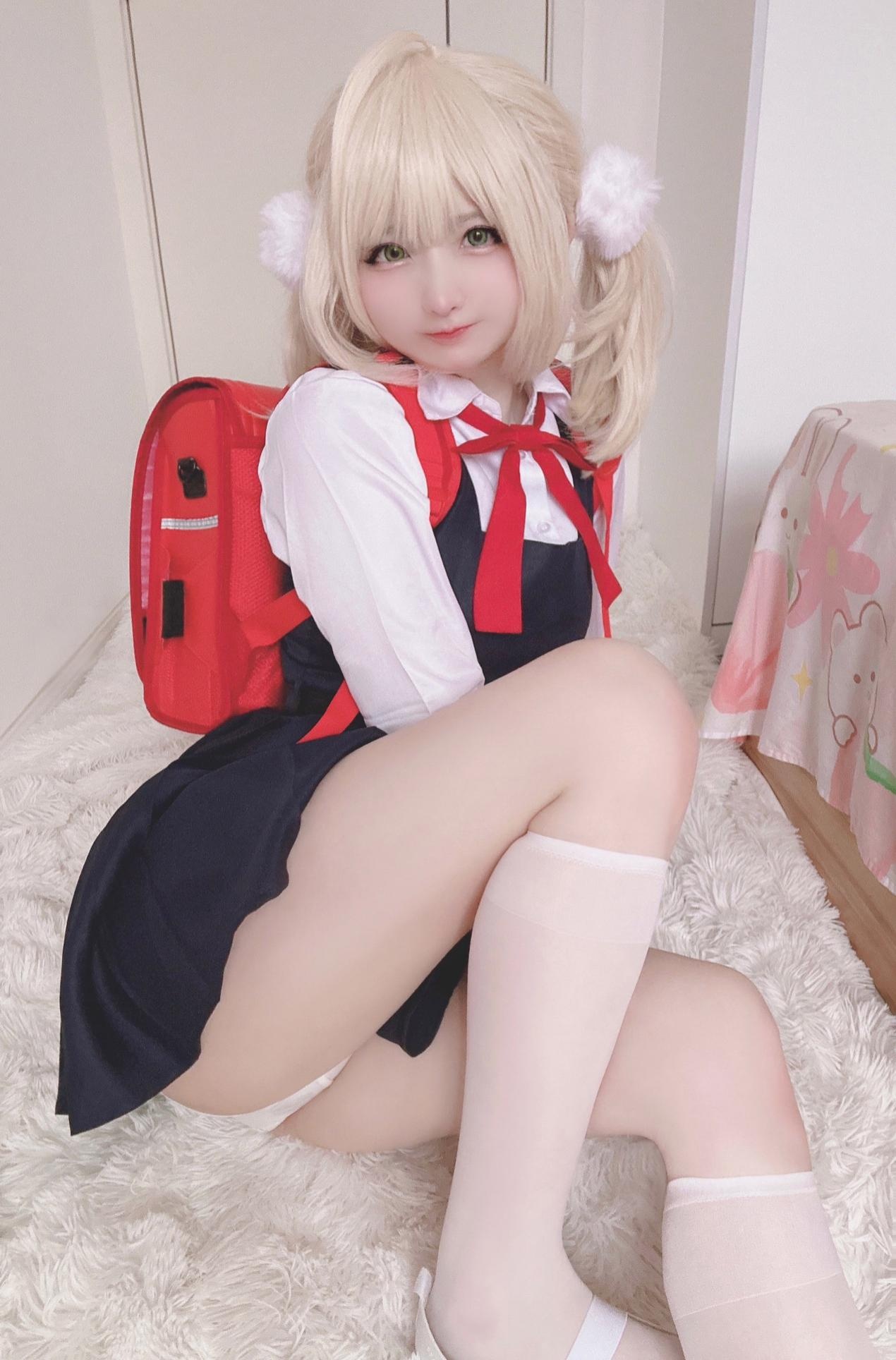 [cosplay] 习呆呆 - 時雨羽衣：黑裙白袜露点大尺度还原 24P2V