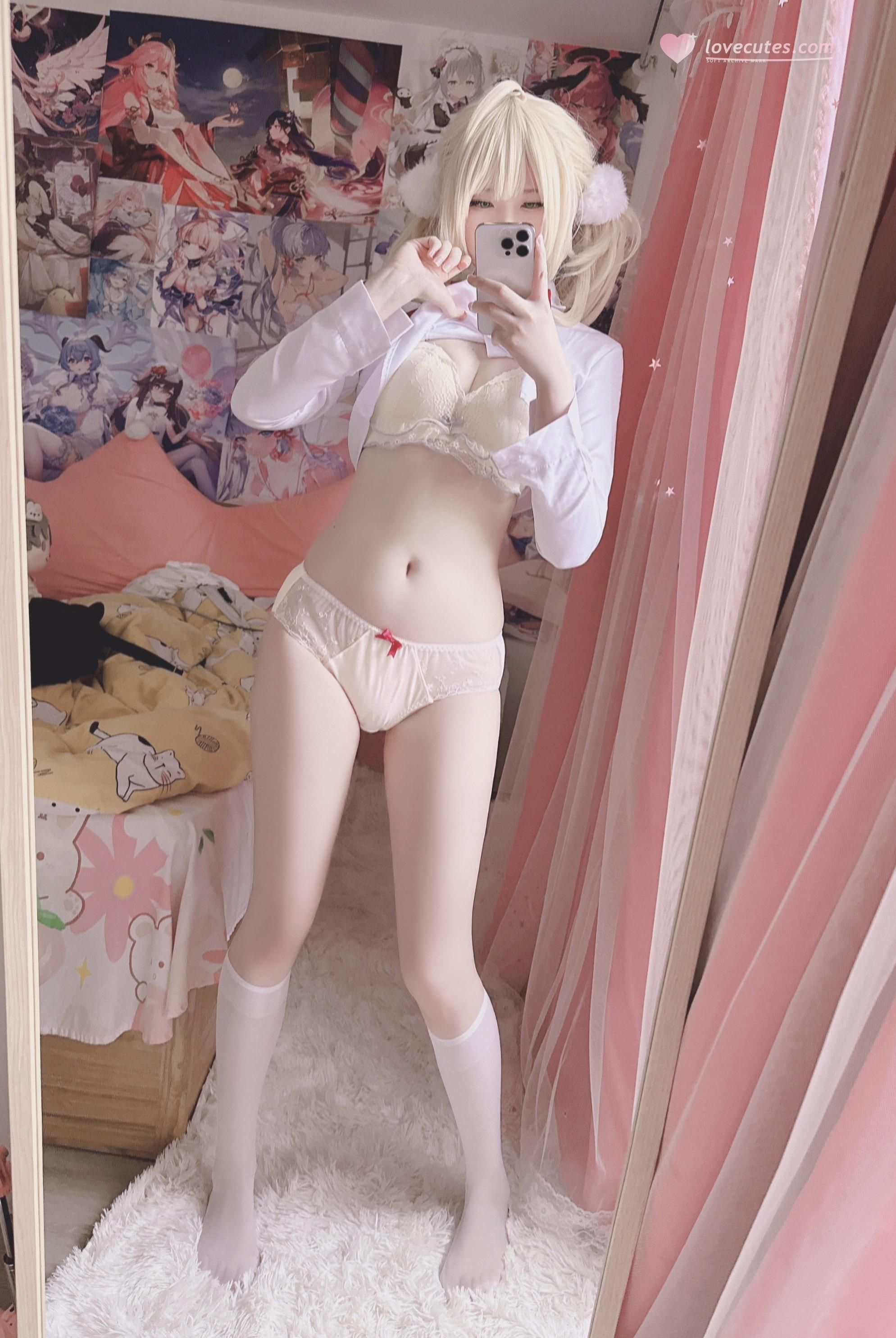 [cosplay] 习呆呆 - 時雨羽衣：黑裙白袜露点大尺度还原 24P2V
