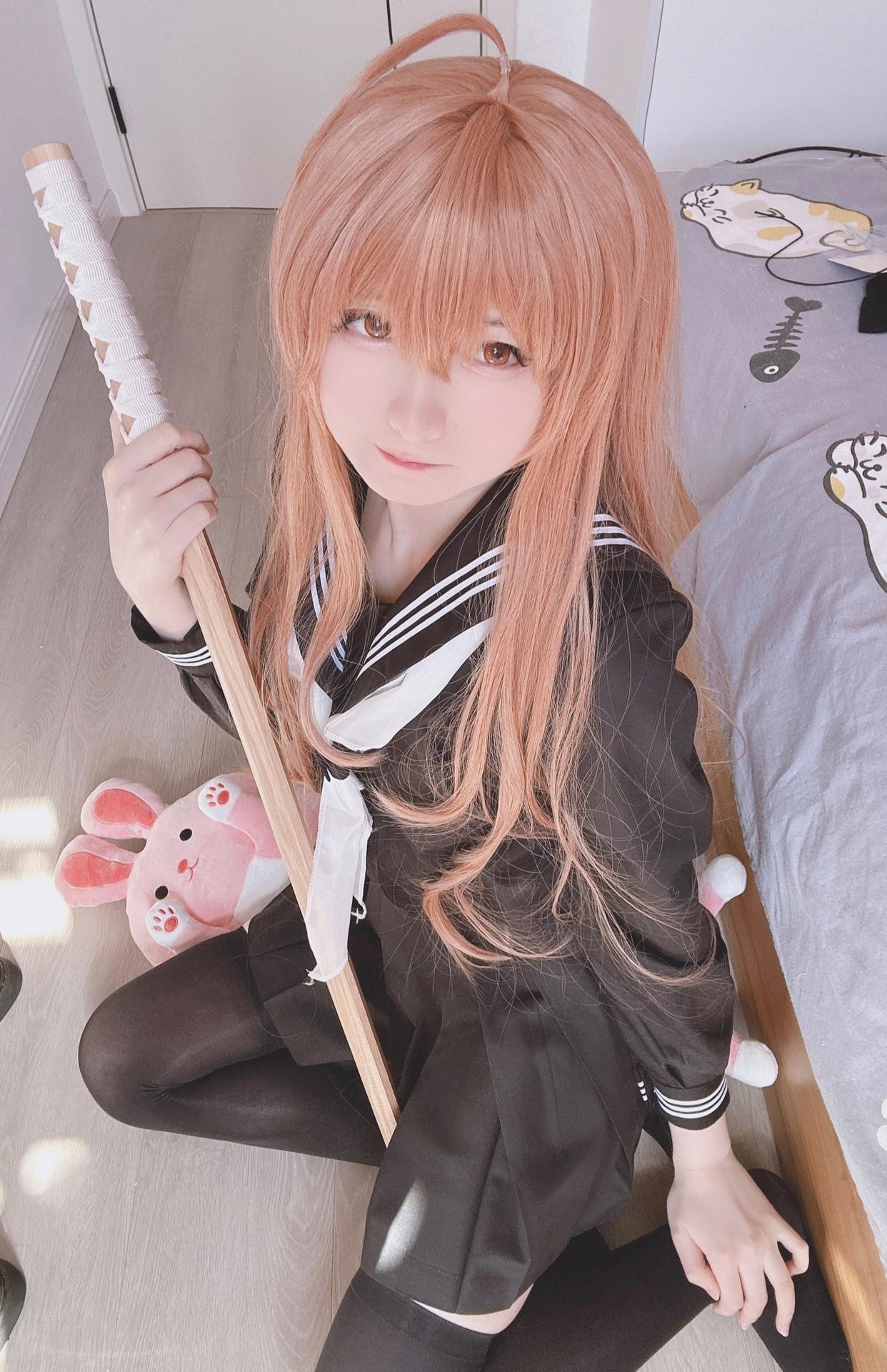 [cosplay] 习呆呆 - 逢坂大河：制服黑袜露点大尺度还原 20P1V