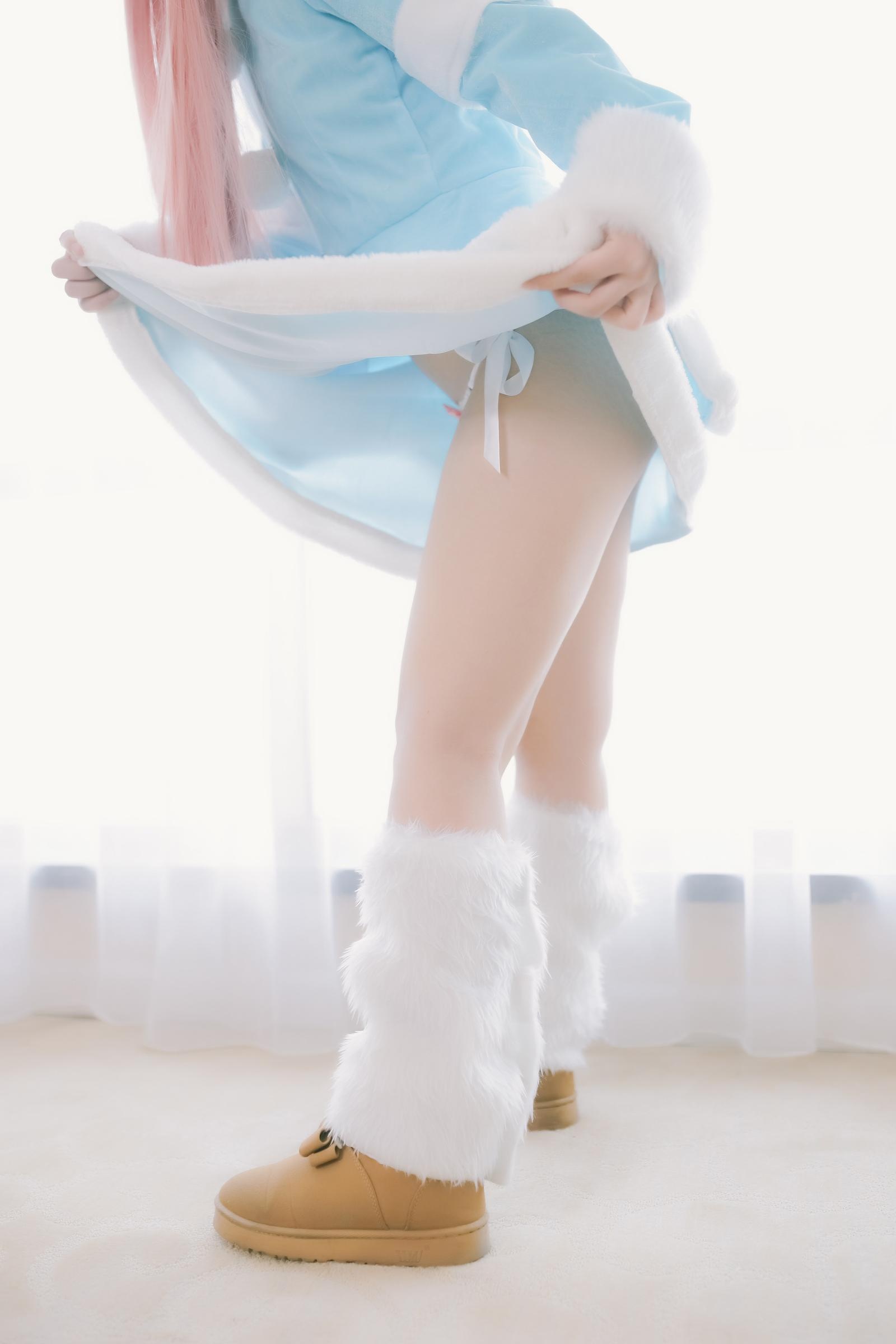 [cosplay] Thiếu Nữ Điện Ảnh - Băng Sương Liệt Diễm Annie: Tái Hiện Nhân Vật Đầy Ấn Tượng 105P