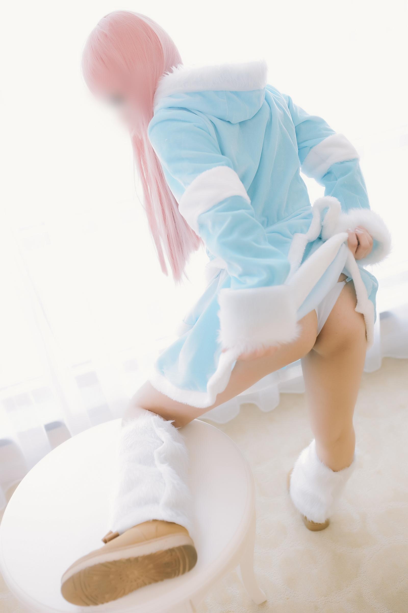 [cosplay] Thiếu Nữ Điện Ảnh - Băng Sương Liệt Diễm Annie: Tái Hiện Nhân Vật Đầy Ấn Tượng 105P