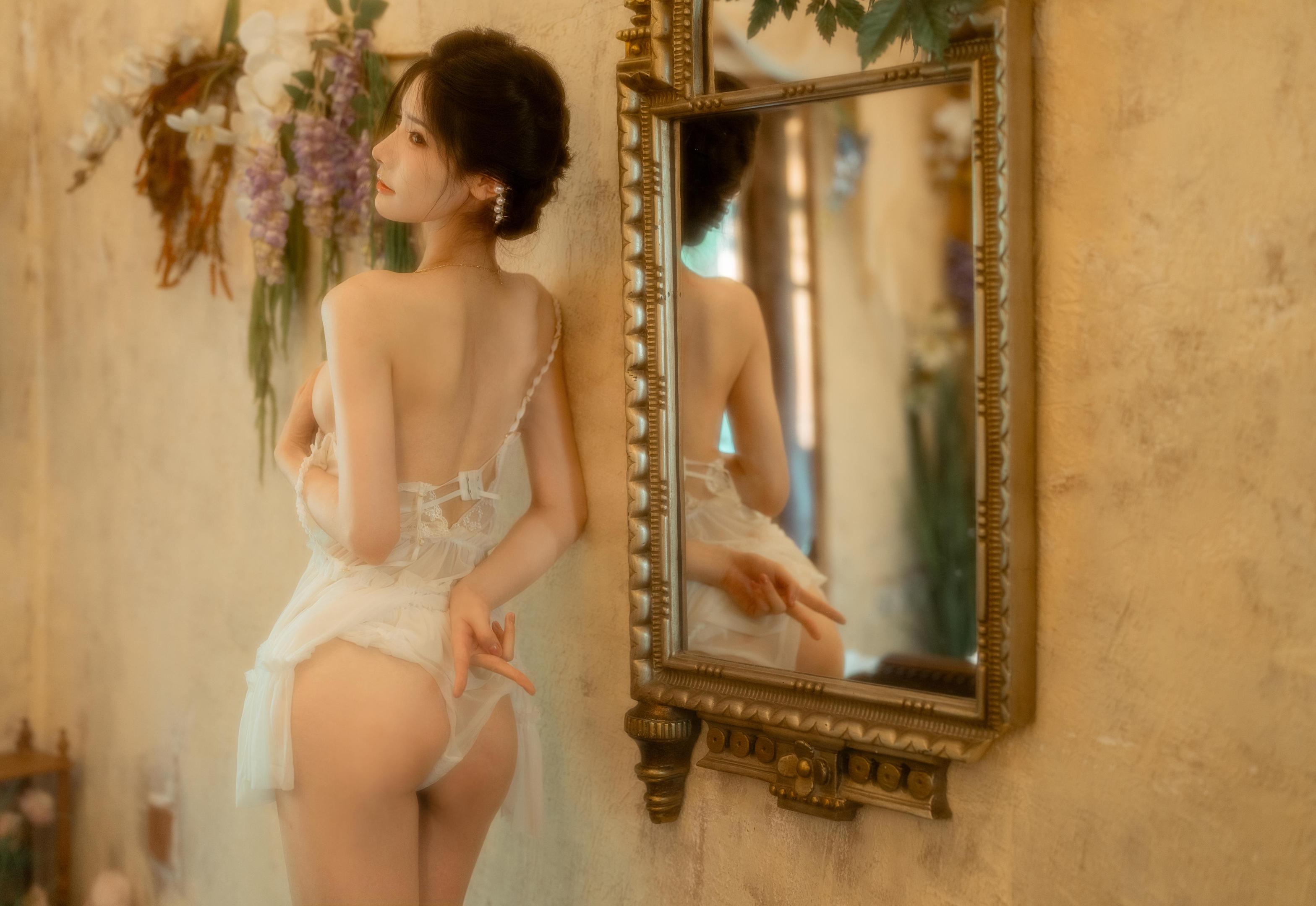 [私房] 橙子喵酱 - 橙子小白裙：白裙蕾丝内衣美腿私房 50P