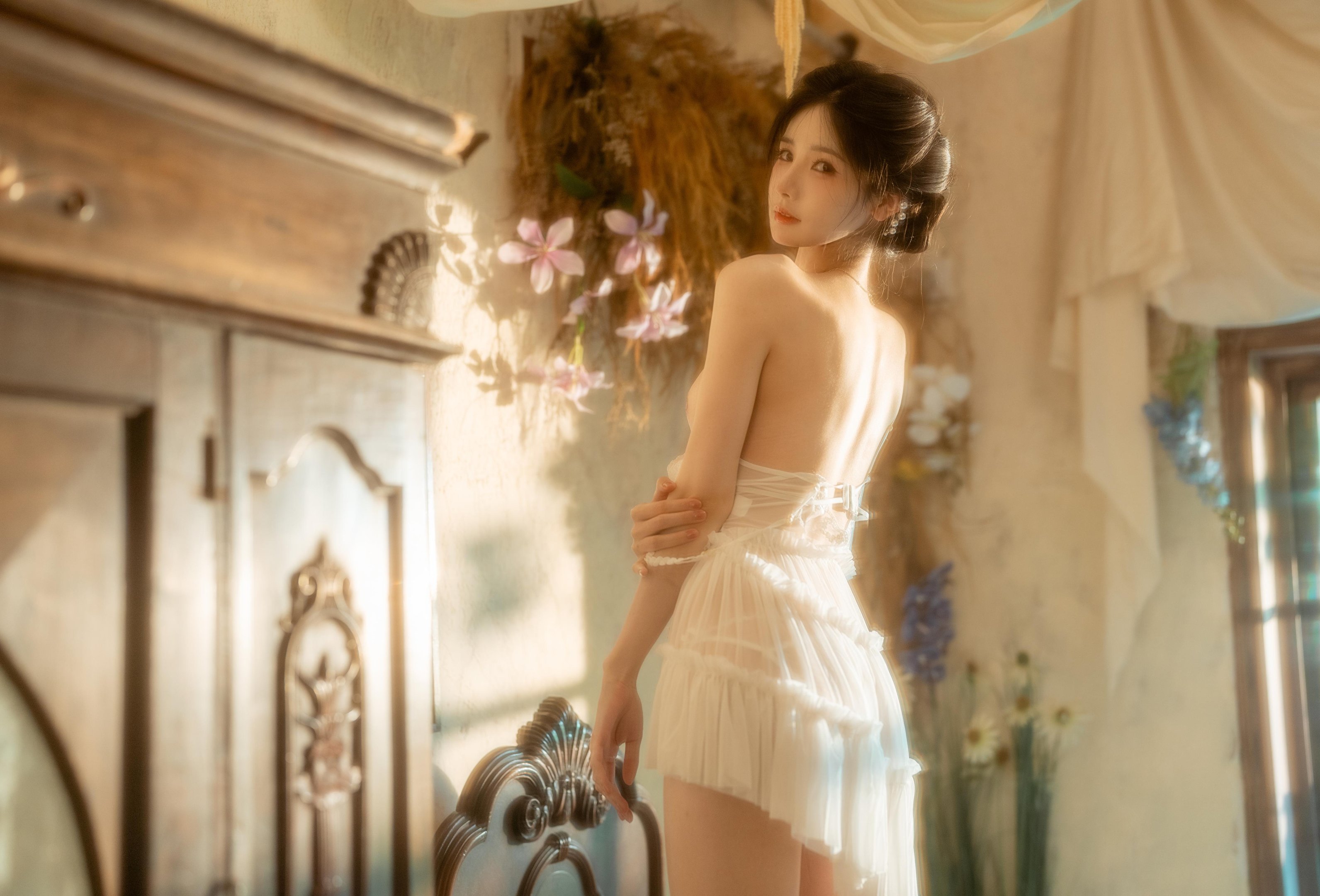 [私房] 橙子喵酱 - 橙子小白裙：白裙蕾丝内衣美腿私房 50P