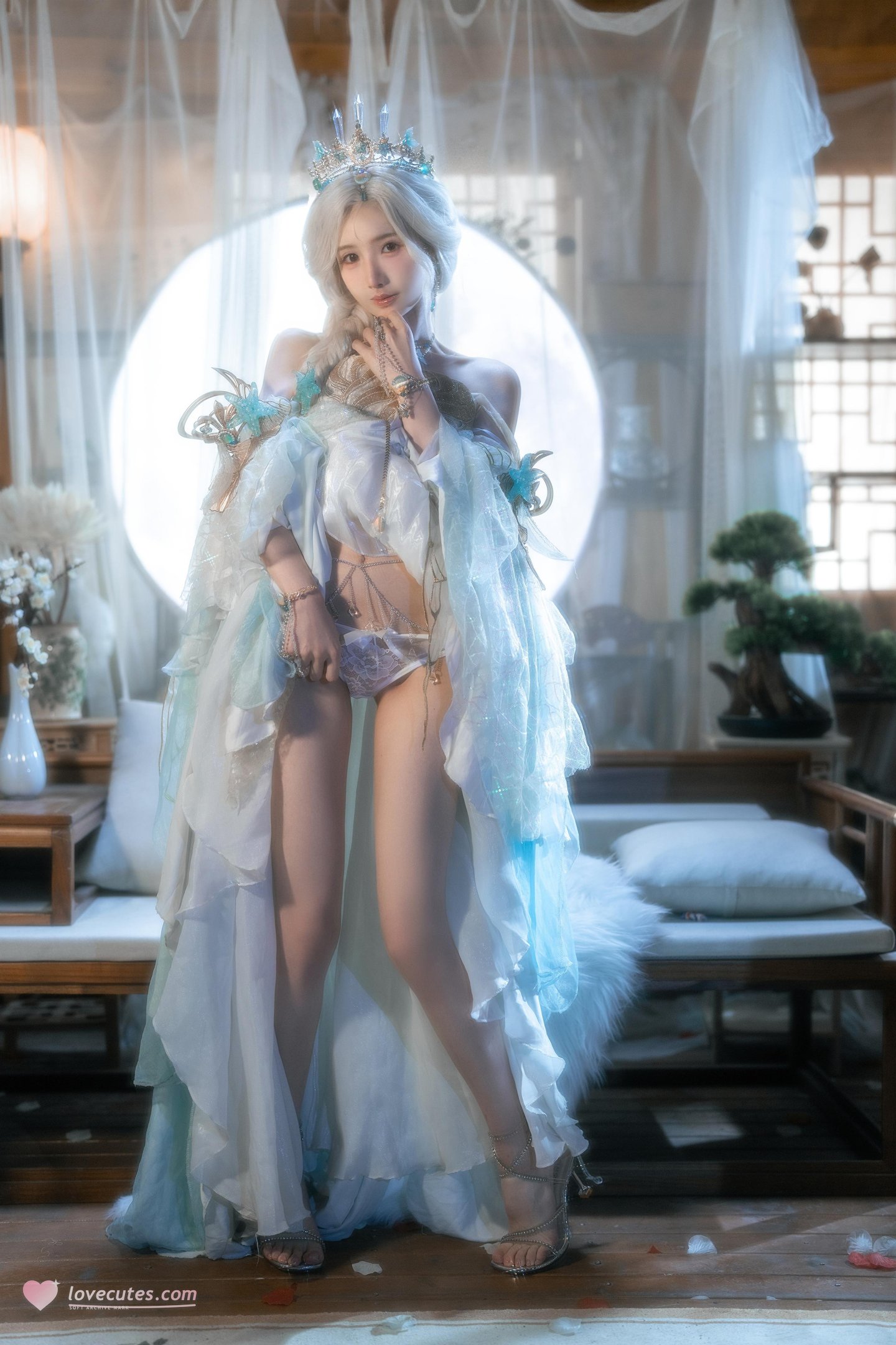 [costume] Orange Cat - Ngược Thủy Hàn: Tóc Trắng, Kiểu Cổ Điển, Lưng Trần, Đùi Dài 50P