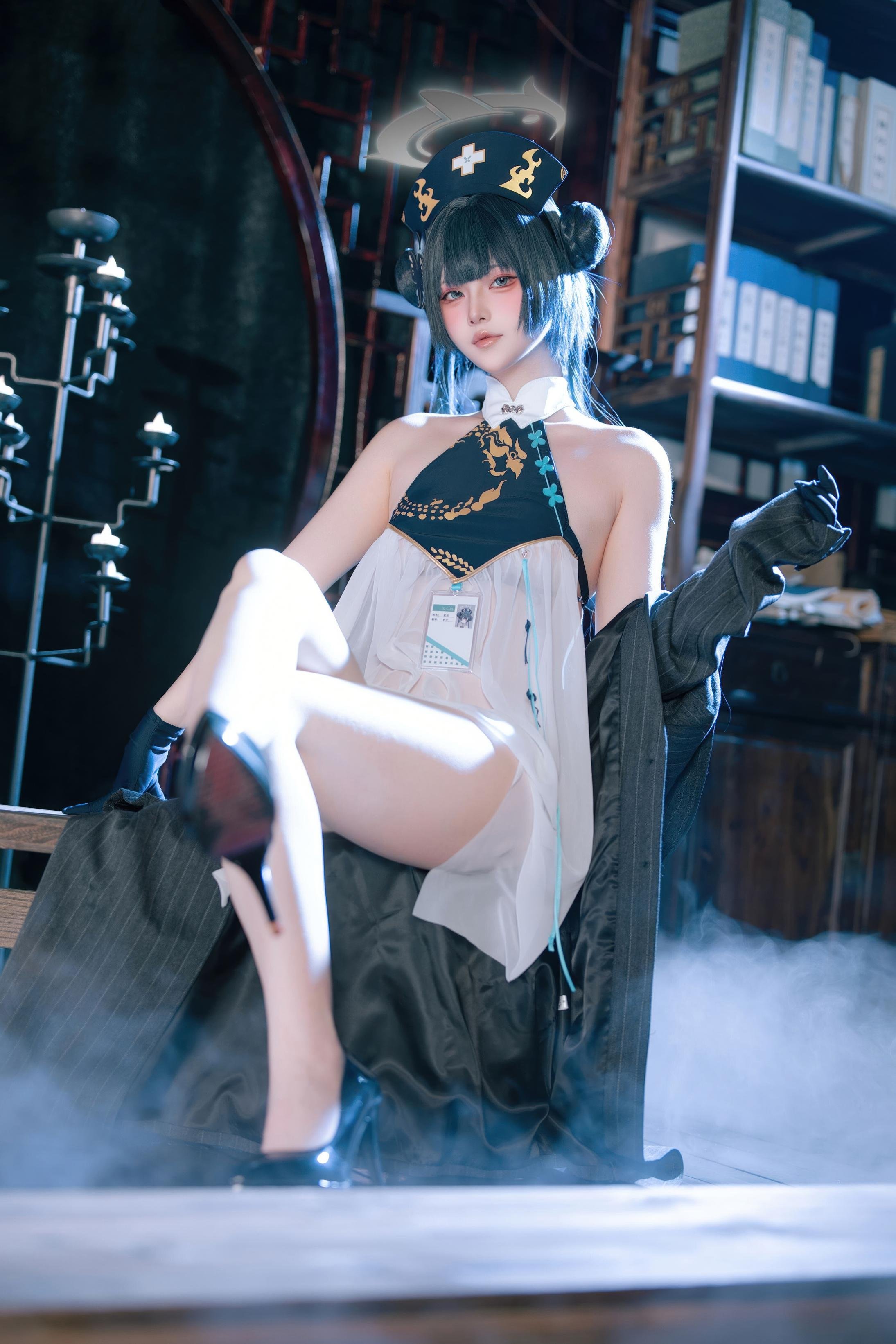 '[cosplay] 屿鱼 - 蔚蓝档案: Nhân vật fanart Fei Sak - Y tá xinh đẹp với chân dài và vòng ba quyến rũ 65P'