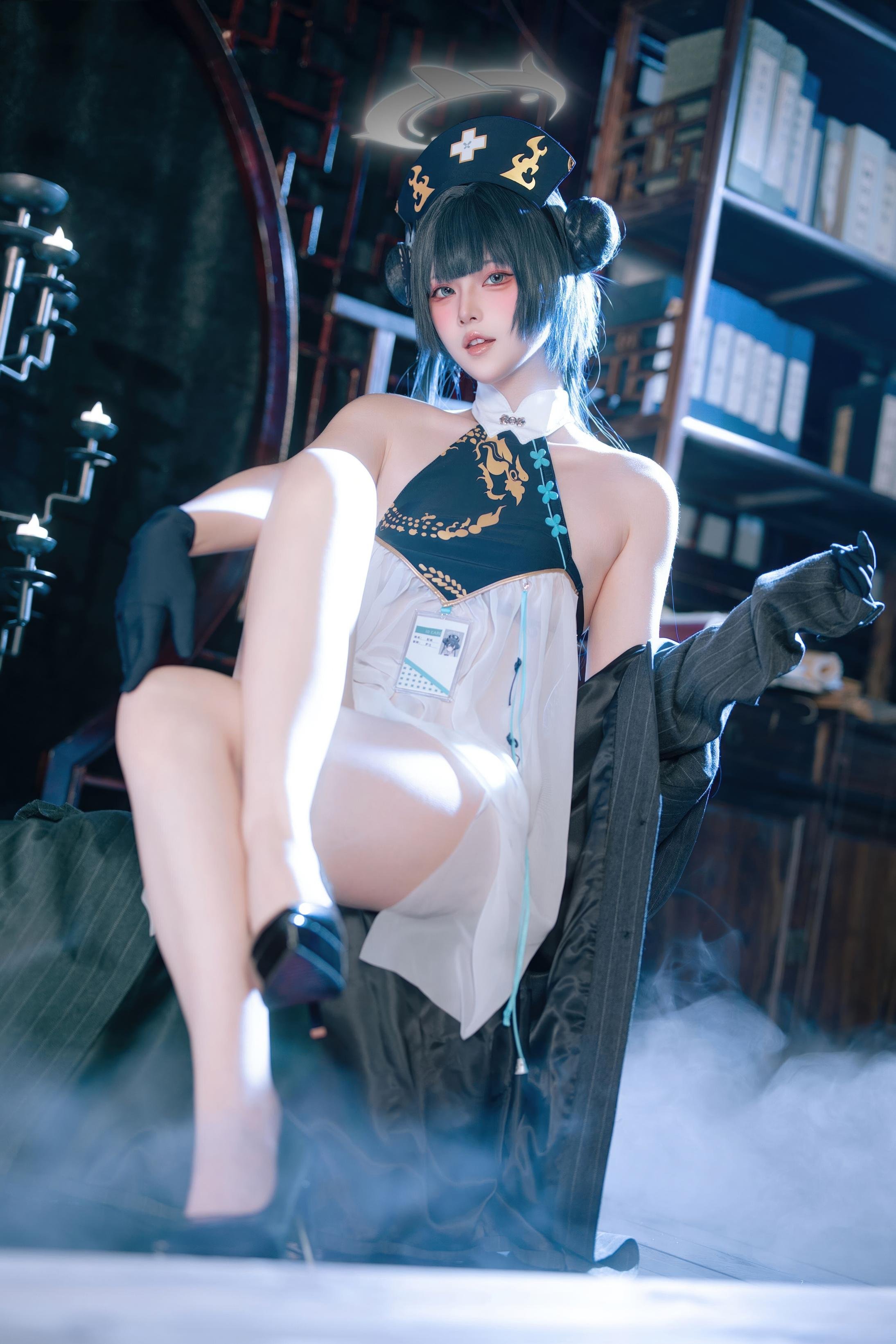 '[cosplay] 屿鱼 - 蔚蓝档案: Nhân vật fanart Fei Sak - Y tá xinh đẹp với chân dài và vòng ba quyến rũ 65P'