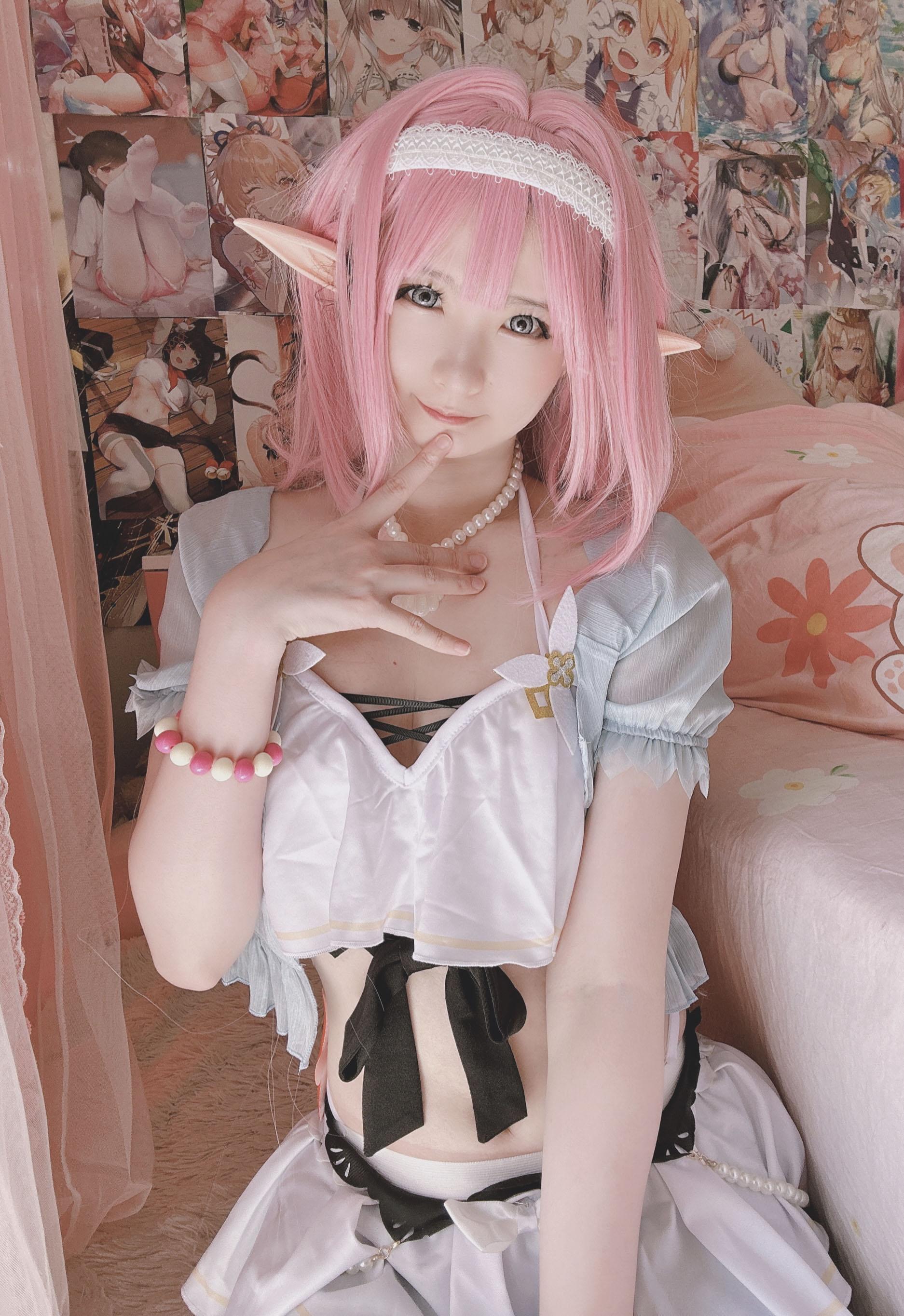 [cosplay] 习呆呆 - 爱莉希雅：粉发女仆露点大尺度还原 14P