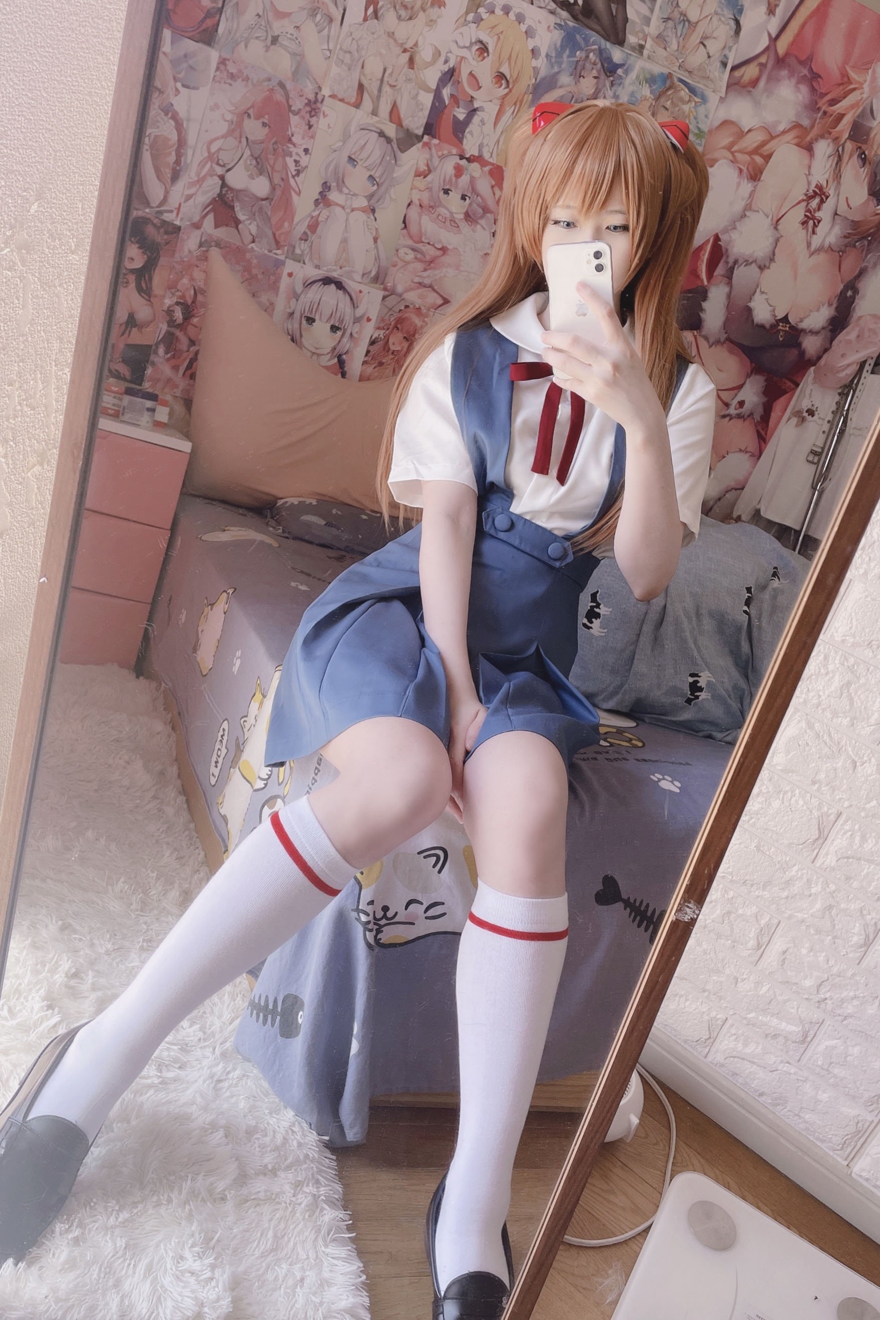 [cosplay] 习呆呆 - EVA 明日香：制服露点大尺度还原 16P1V