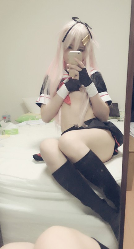 [cosplay] 习呆呆 - POI：制服 chân dài lộ điểm tái hiện 28P2V