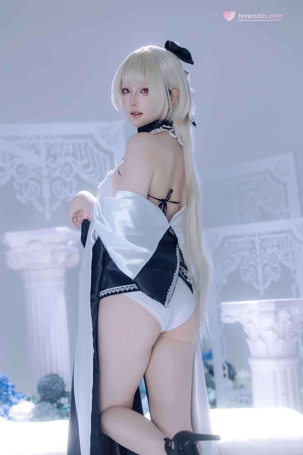 [cosplay] 屿鱼 - 碧蓝航线 可畏同人礼服：黑白礼服白丝美腿冰蓝布景 63P