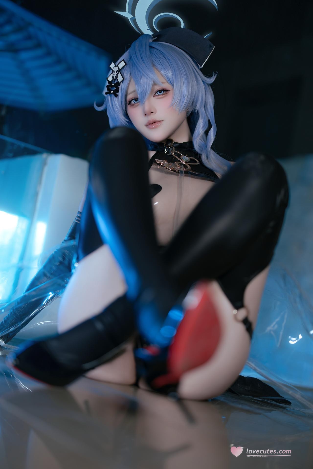 [cosplay] 屿鱼 - 蔚蓝档案 亚子同人透明护士：蓝发透明护士黑丝 31P