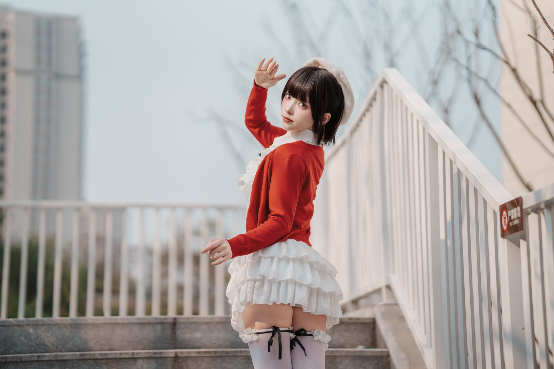 [写真] Bangni邦尼 - 春日游：红色开衫白裙白丝户外写真 82P8V